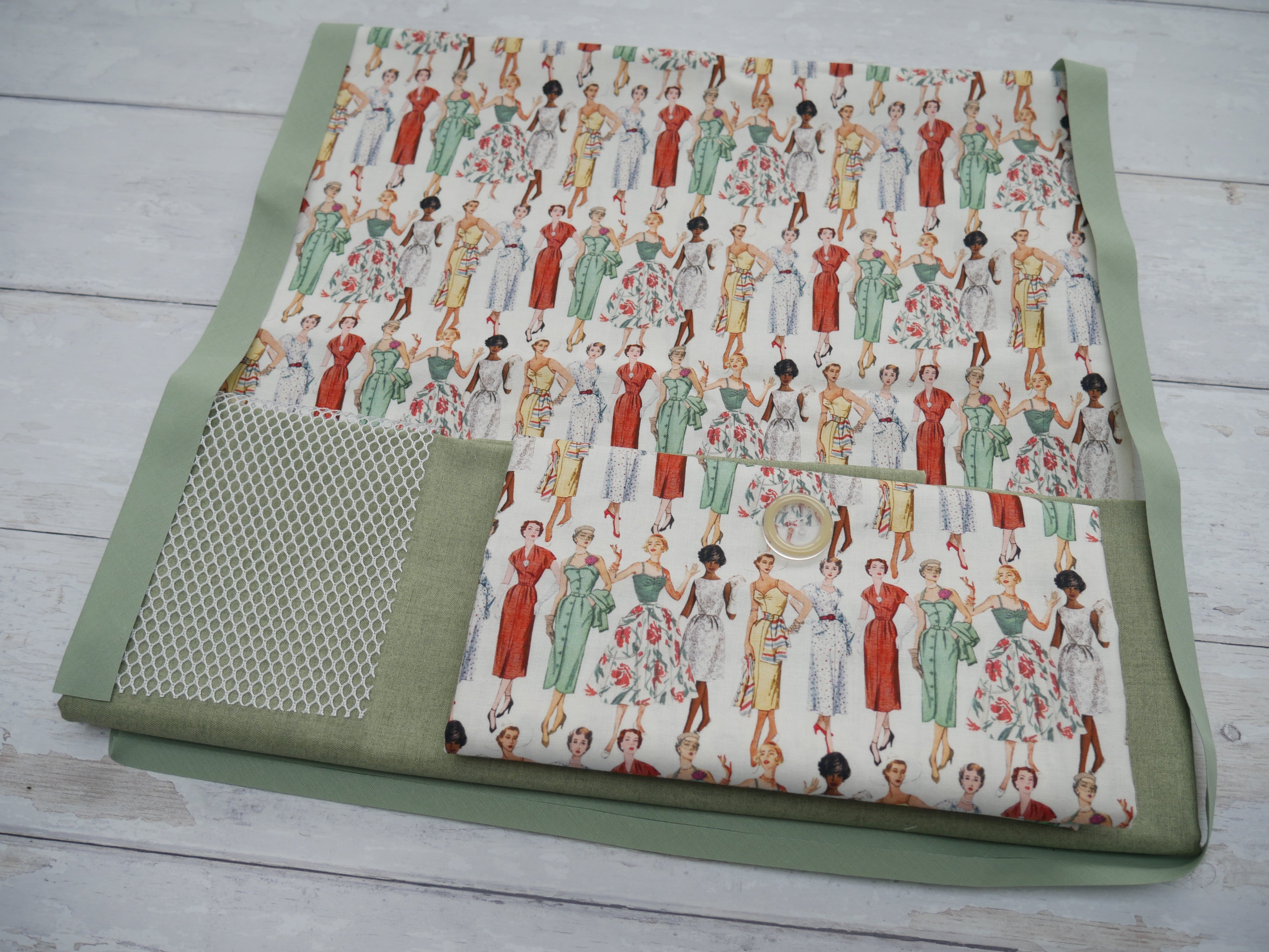 Overlocker Cover Kit & Pattern - Simplicity Vintage NEW-Sewing Kit-Flying Bobbins Haberdashery