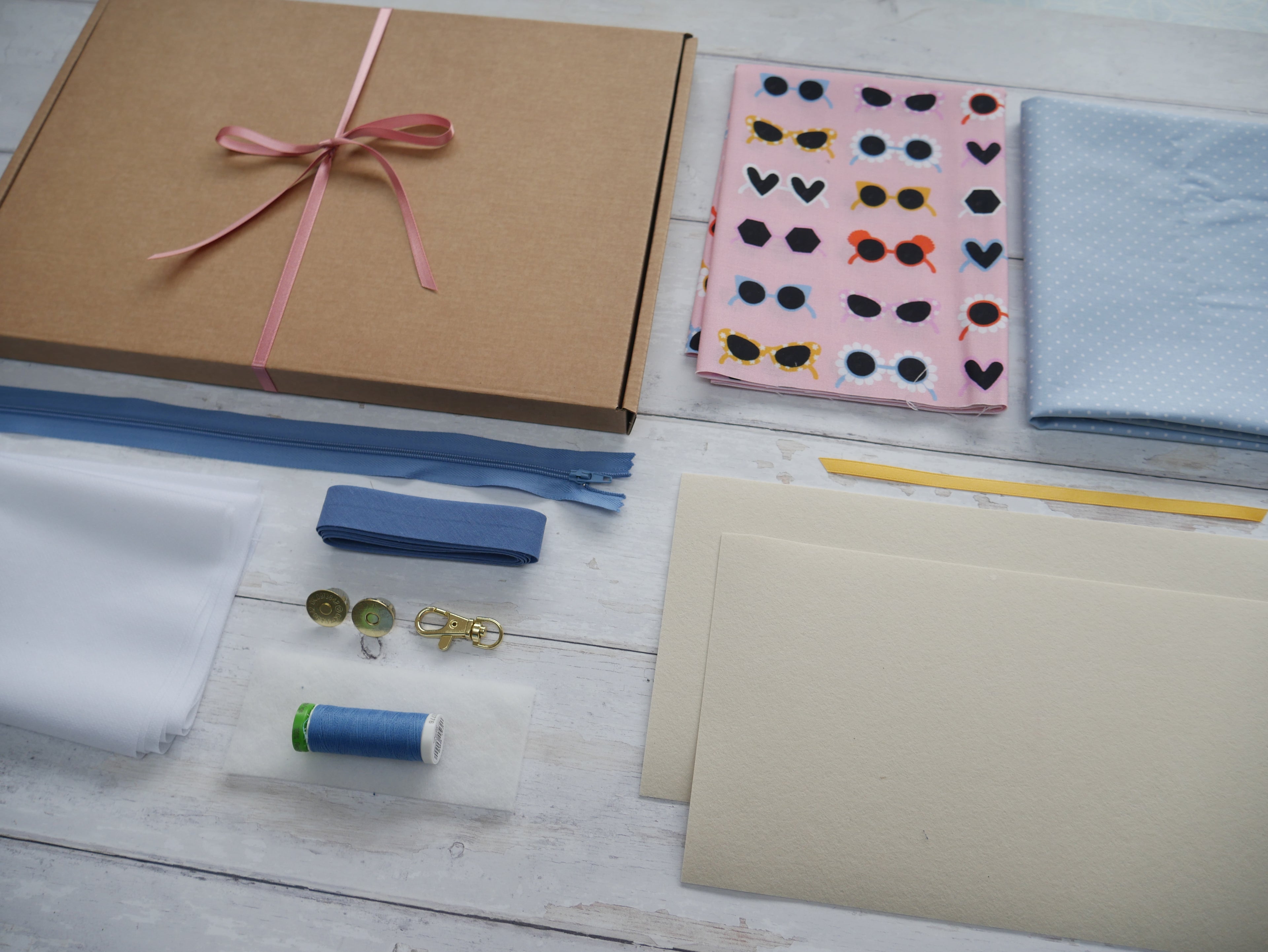 Travel Wallet - Sunglasses-Sewing Kit-Flying Bobbins Haberdashery