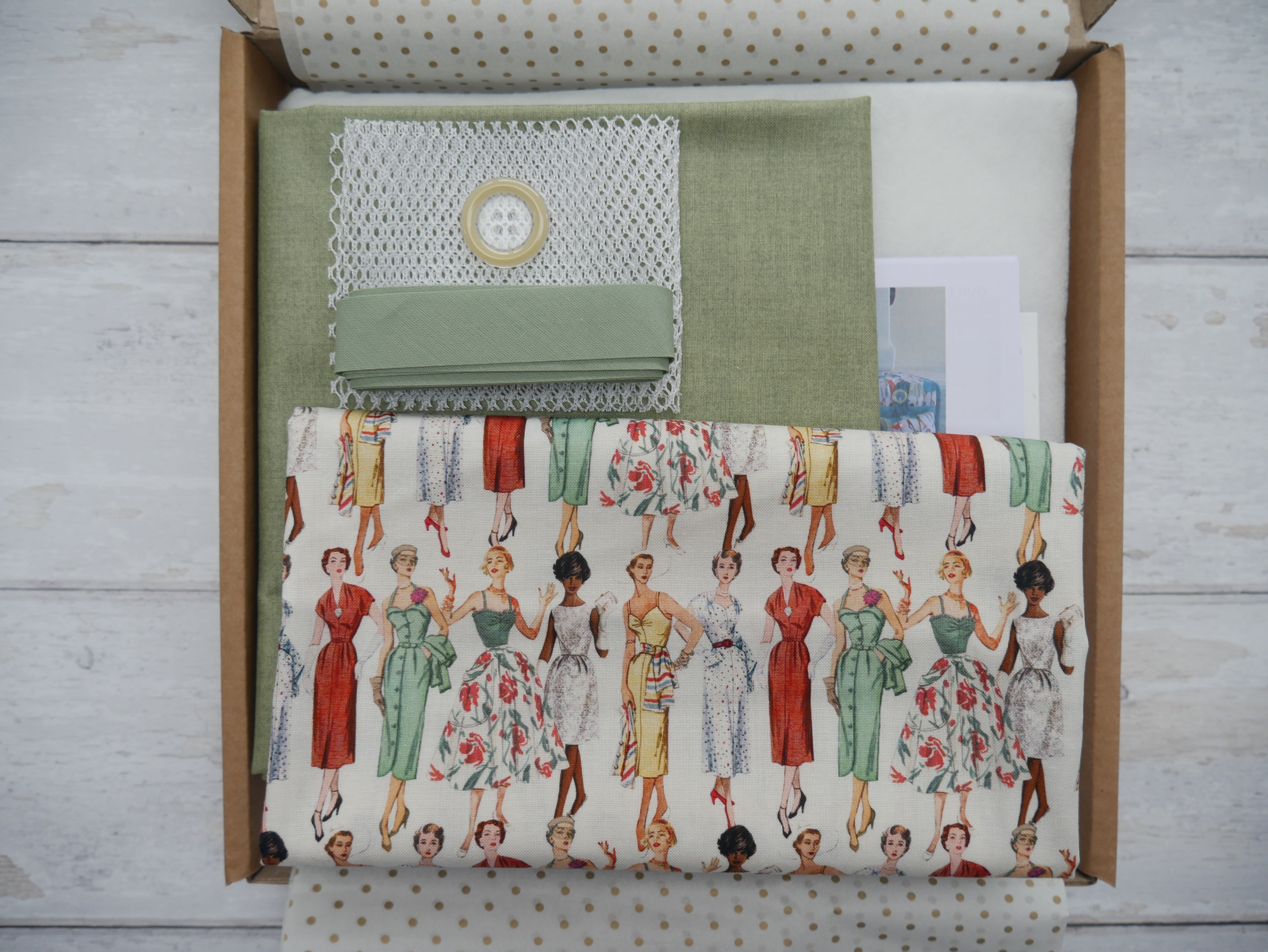 Sewing Machine Cover Kit & Pattern - Simplicity Vintage NEW-Sewing Kit-Flying Bobbins Haberdashery