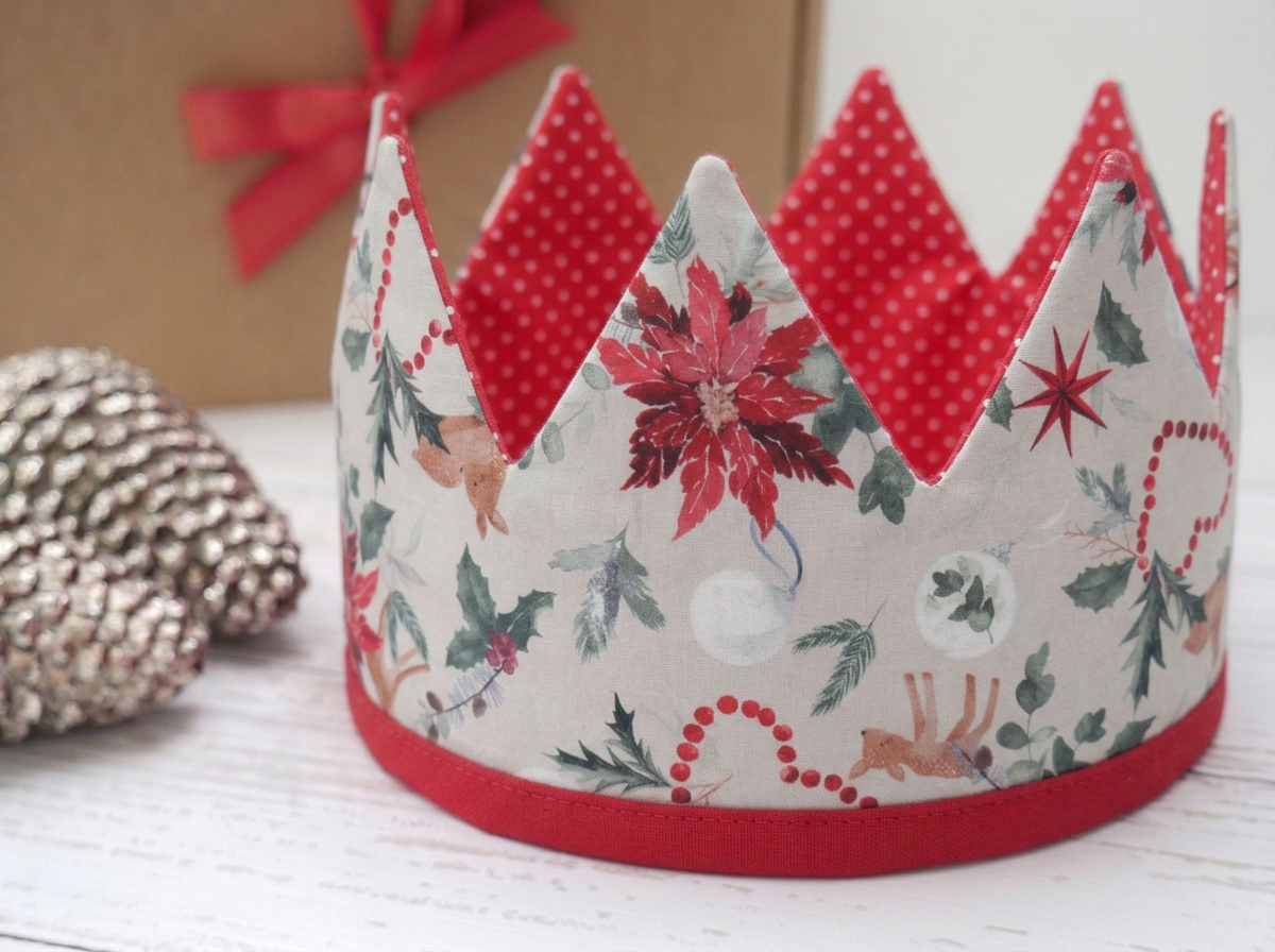 Reversible Fabric Crowns Kit - Winter Wishes