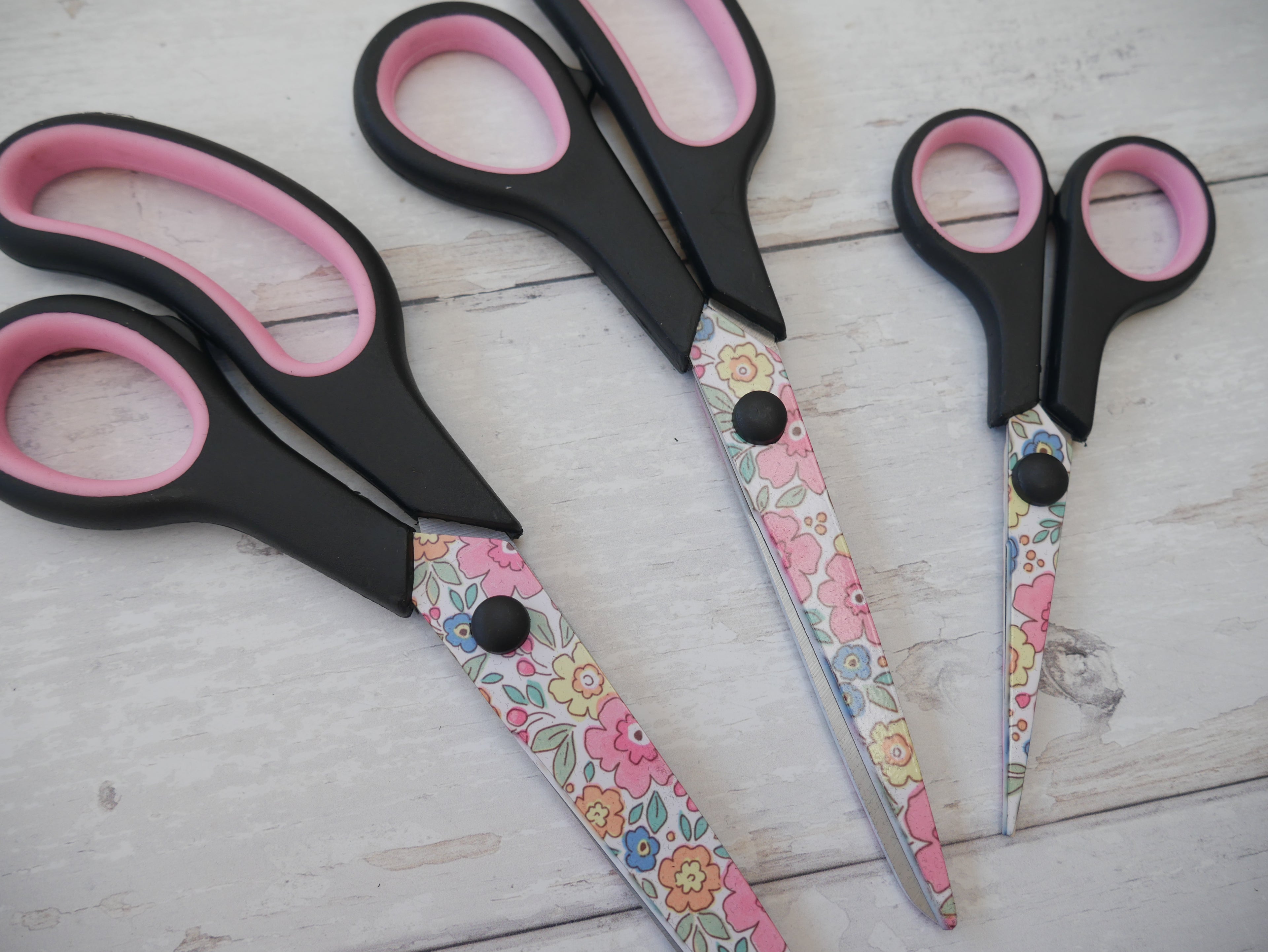 Floral Scissors Gift Set In Pink-Tools-Flying Bobbins Haberdashery