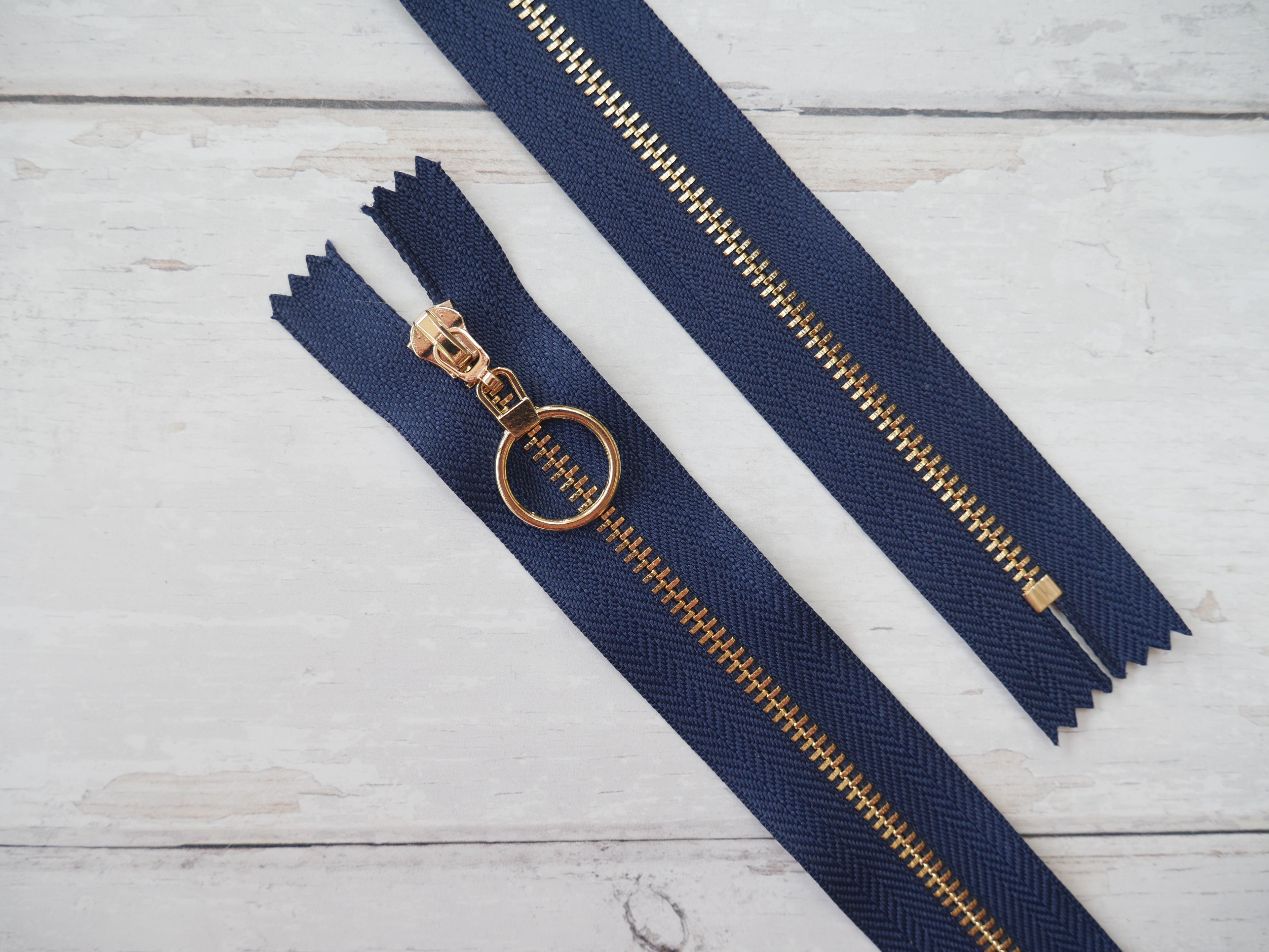 Metal Zip With Large O-Puller, 30cm-Zip-Flying Bobbins Haberdashery