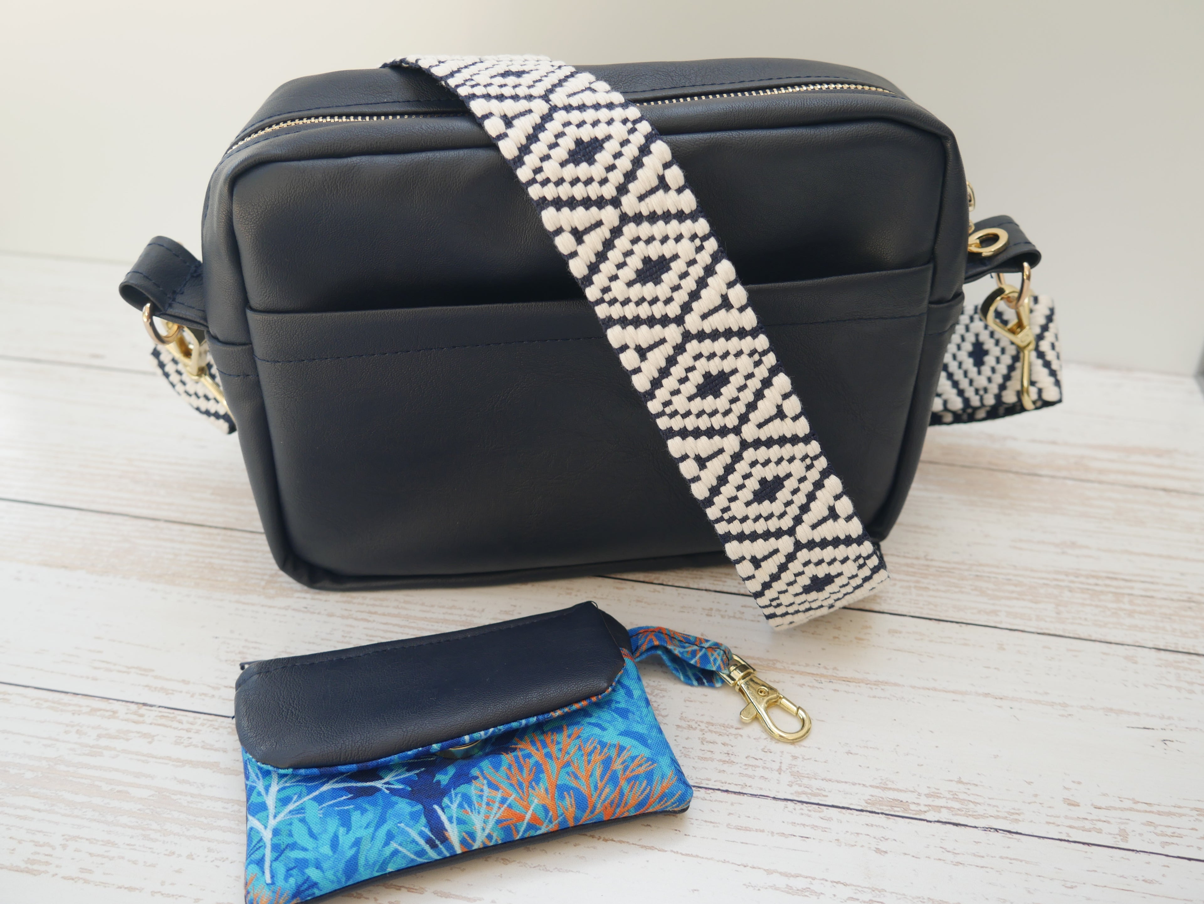 Flying Bobbins Amber Cross Body Bag Pattern & Tutorial-Sewing Pattern-Flying Bobbins Haberdashery