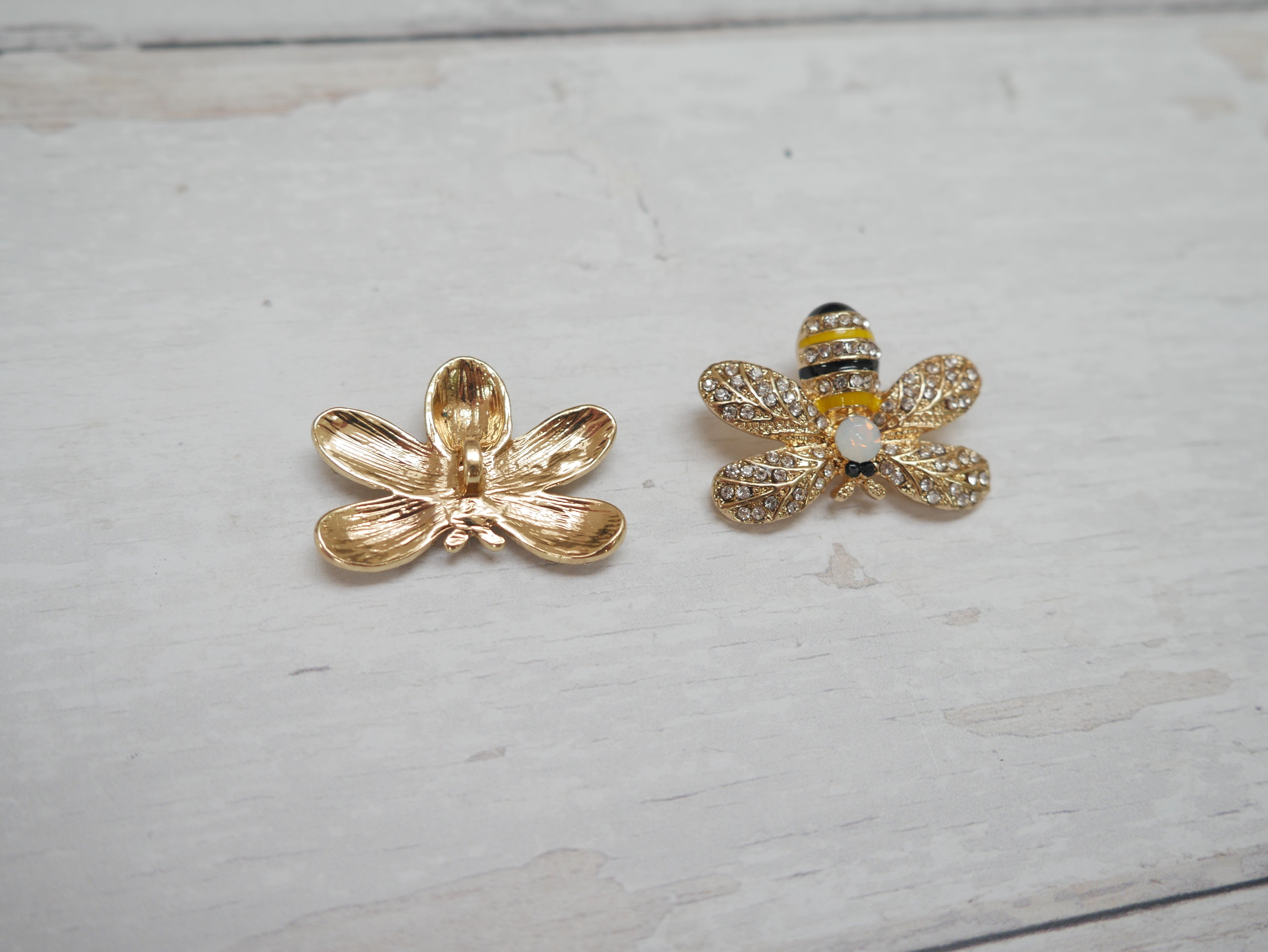 Jewelled Bumble Bee Button-Button-Flying Bobbins Haberdashery