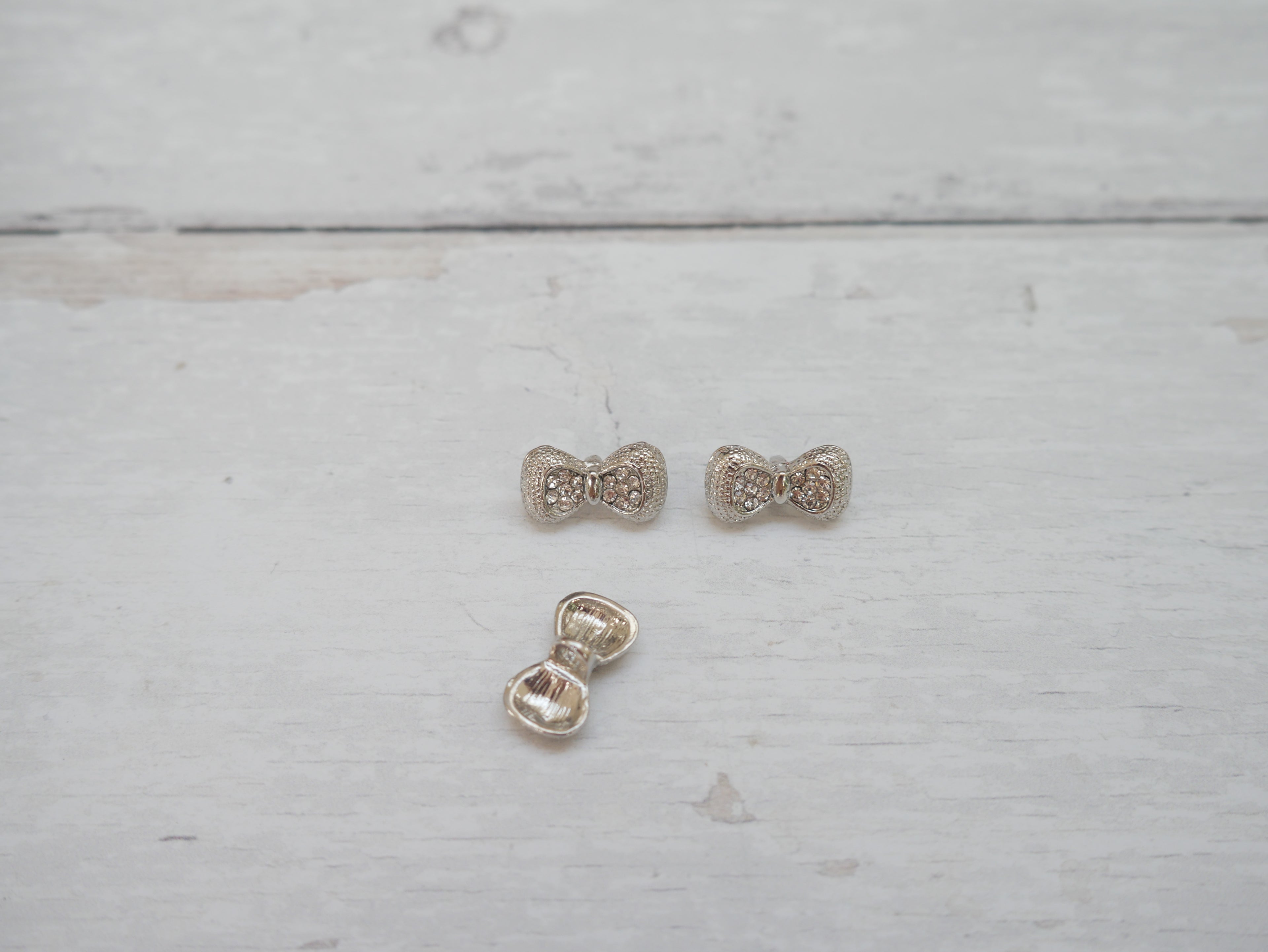 Jewelled Silver Bow Button-Button-Flying Bobbins Haberdashery