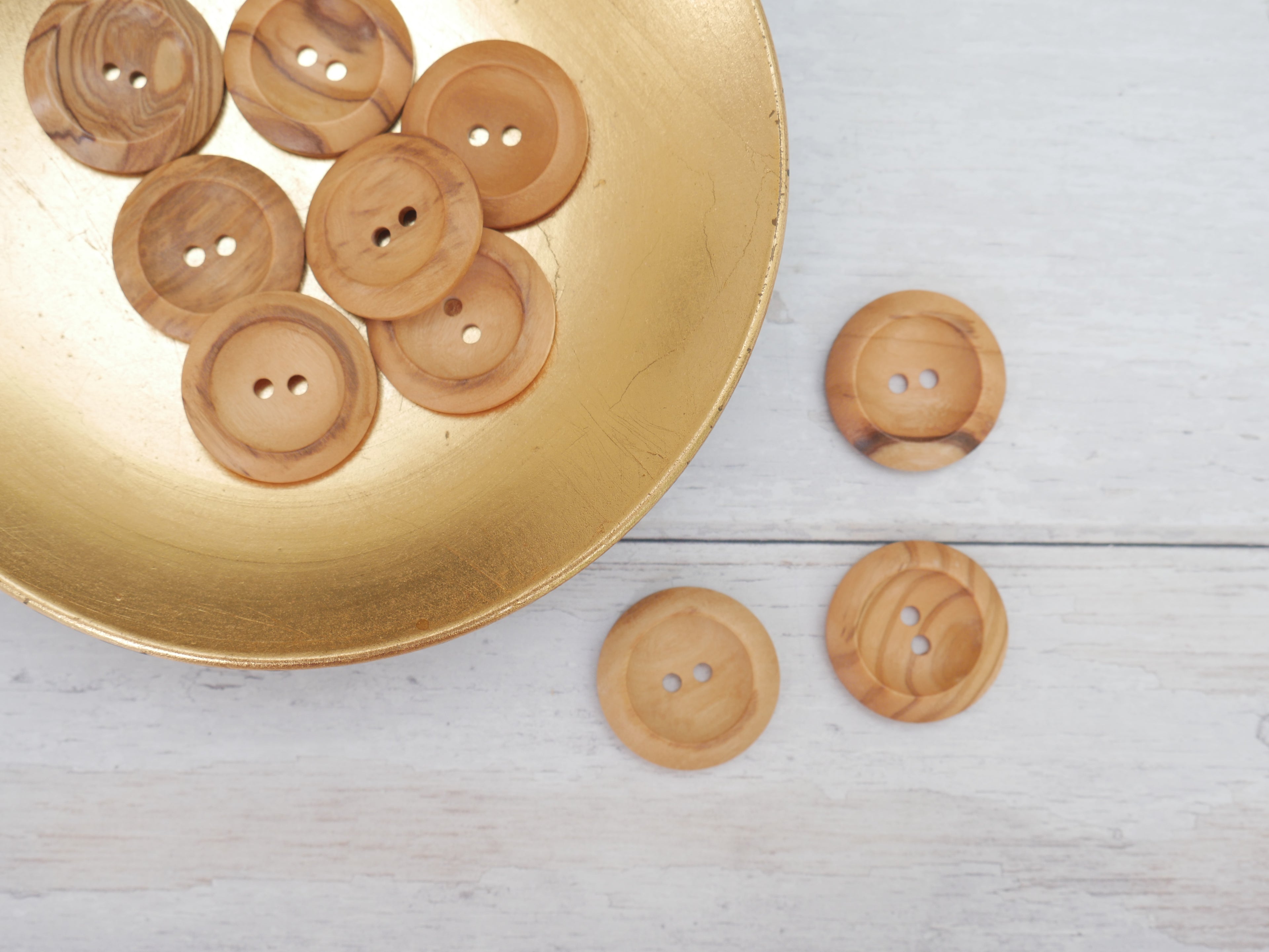 Wooden Buttons, 28mm, 2-Hole-Button-Flying Bobbins Haberdashery