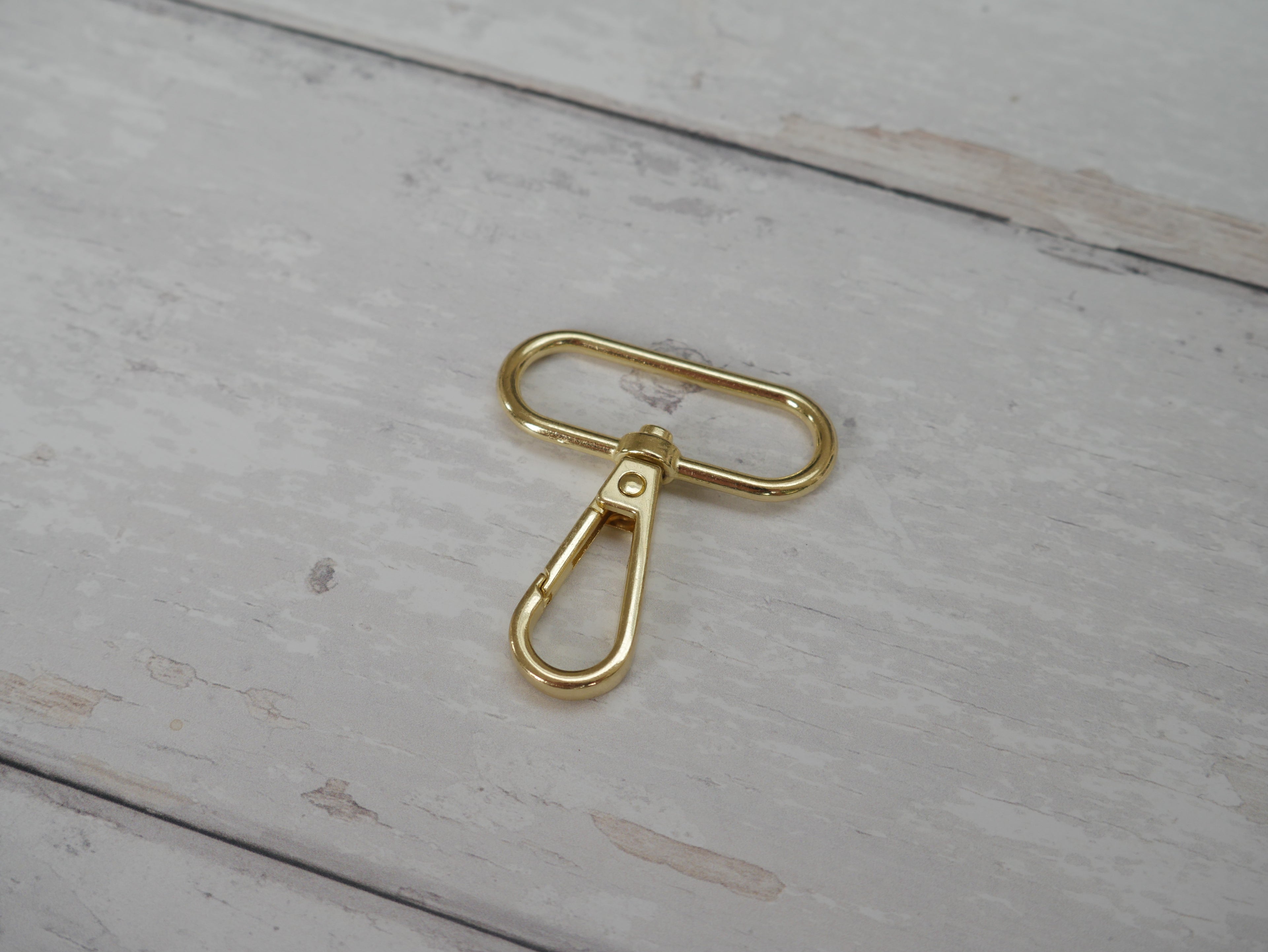 38mm Swivel Hook in Gold-Trim-Flying Bobbins Haberdashery