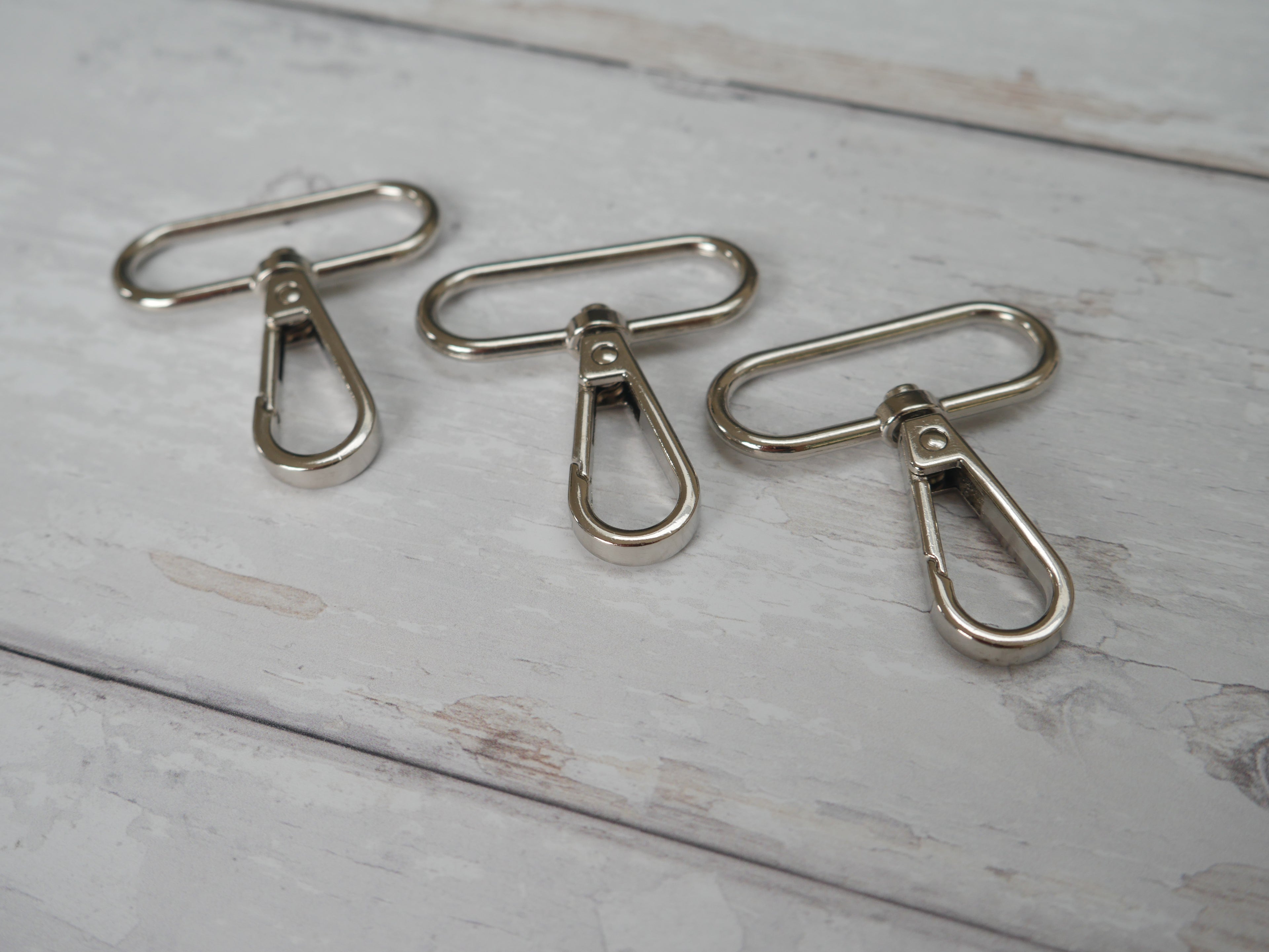 38mm Swivel Hook in Silver-Trim-Flying Bobbins Haberdashery