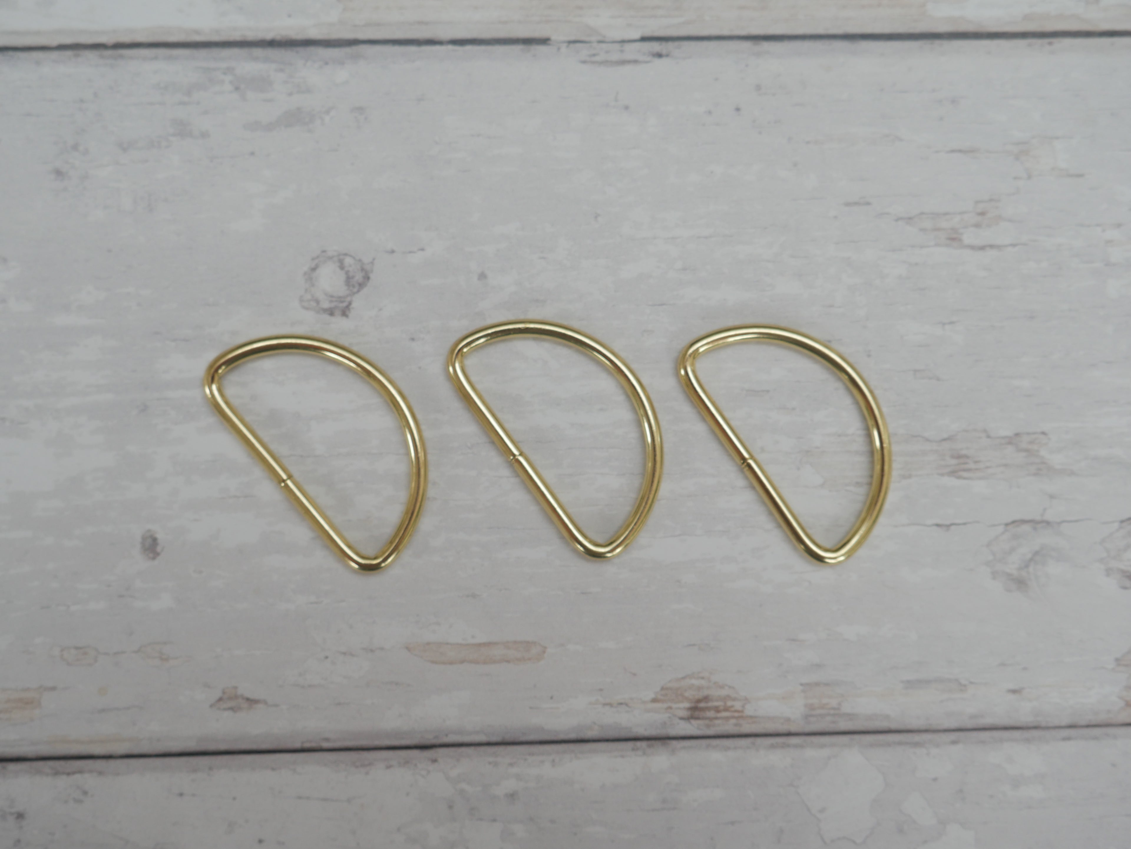 38mm D-Ring in Gold-Trim-Flying Bobbins Haberdashery