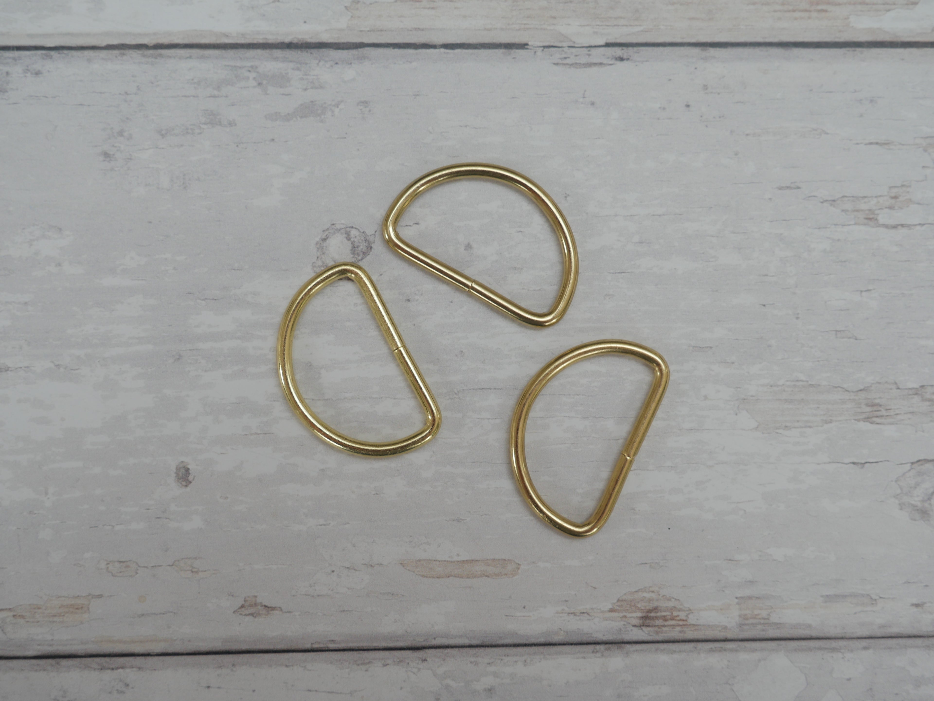 32mm D-Ring in Gold-Trim-Flying Bobbins Haberdashery