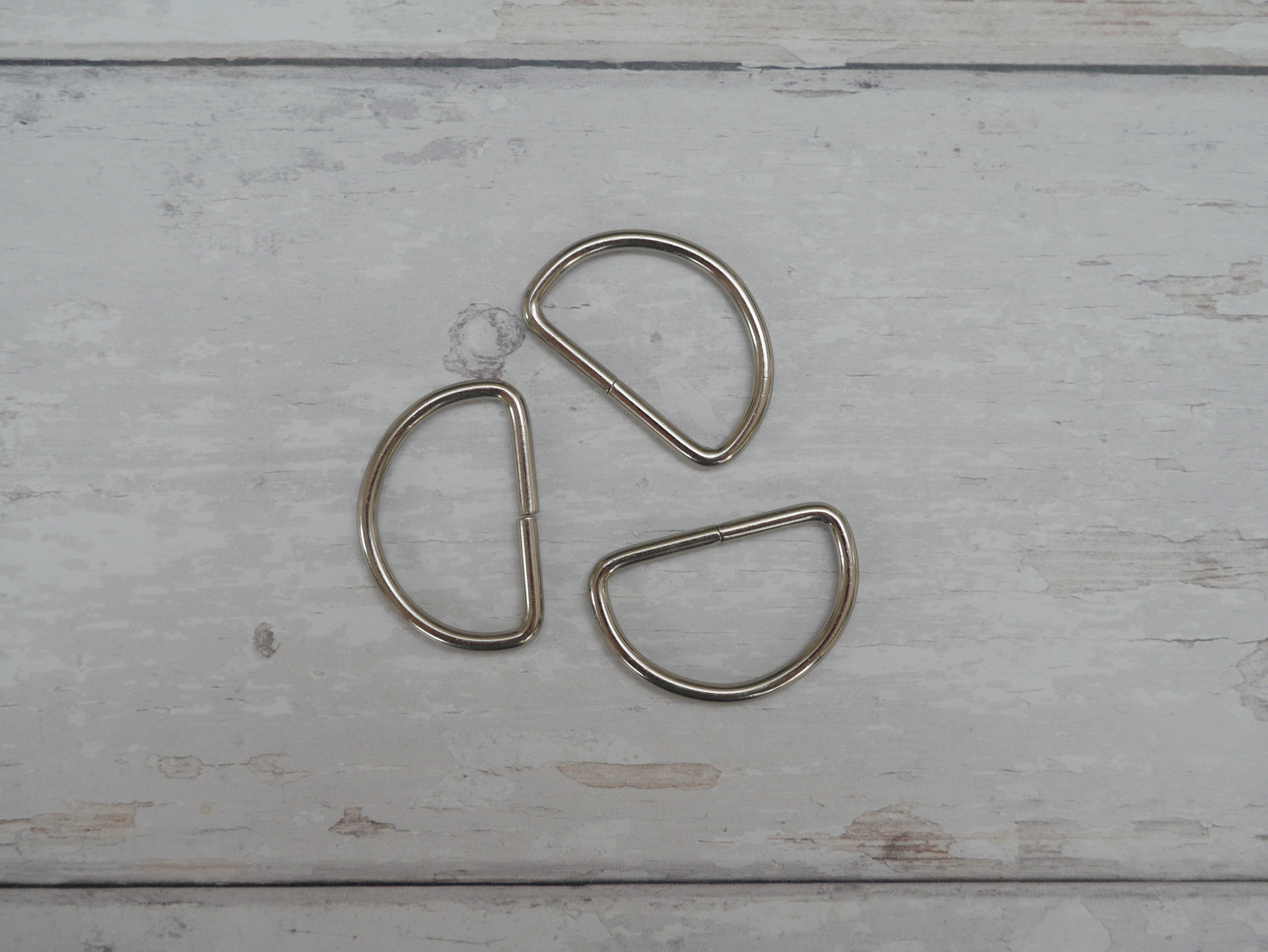 32mm D-Ring in Silver-Trim-Flying Bobbins Haberdashery