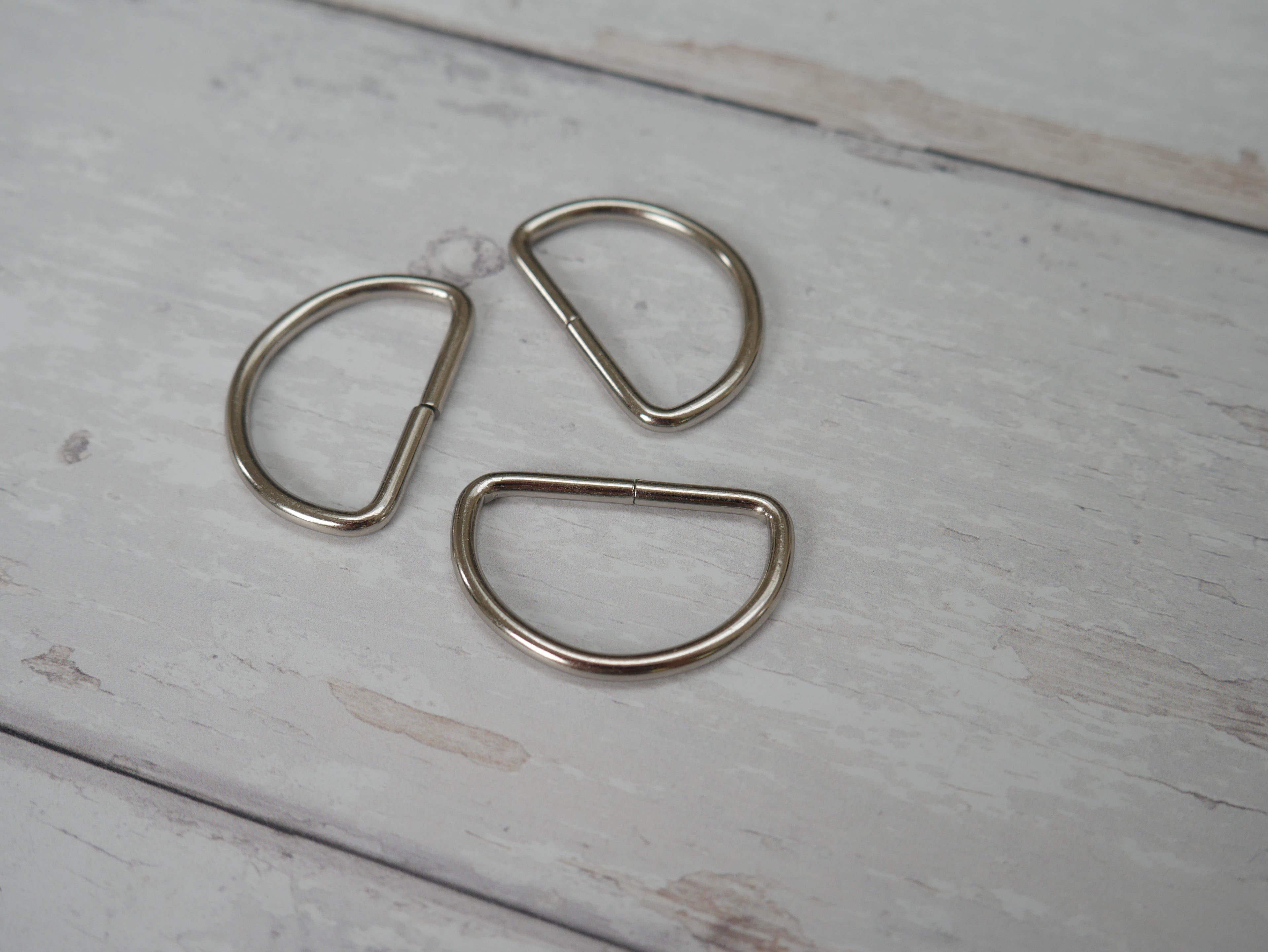32mm D-Ring in Silver-Trim-Flying Bobbins Haberdashery