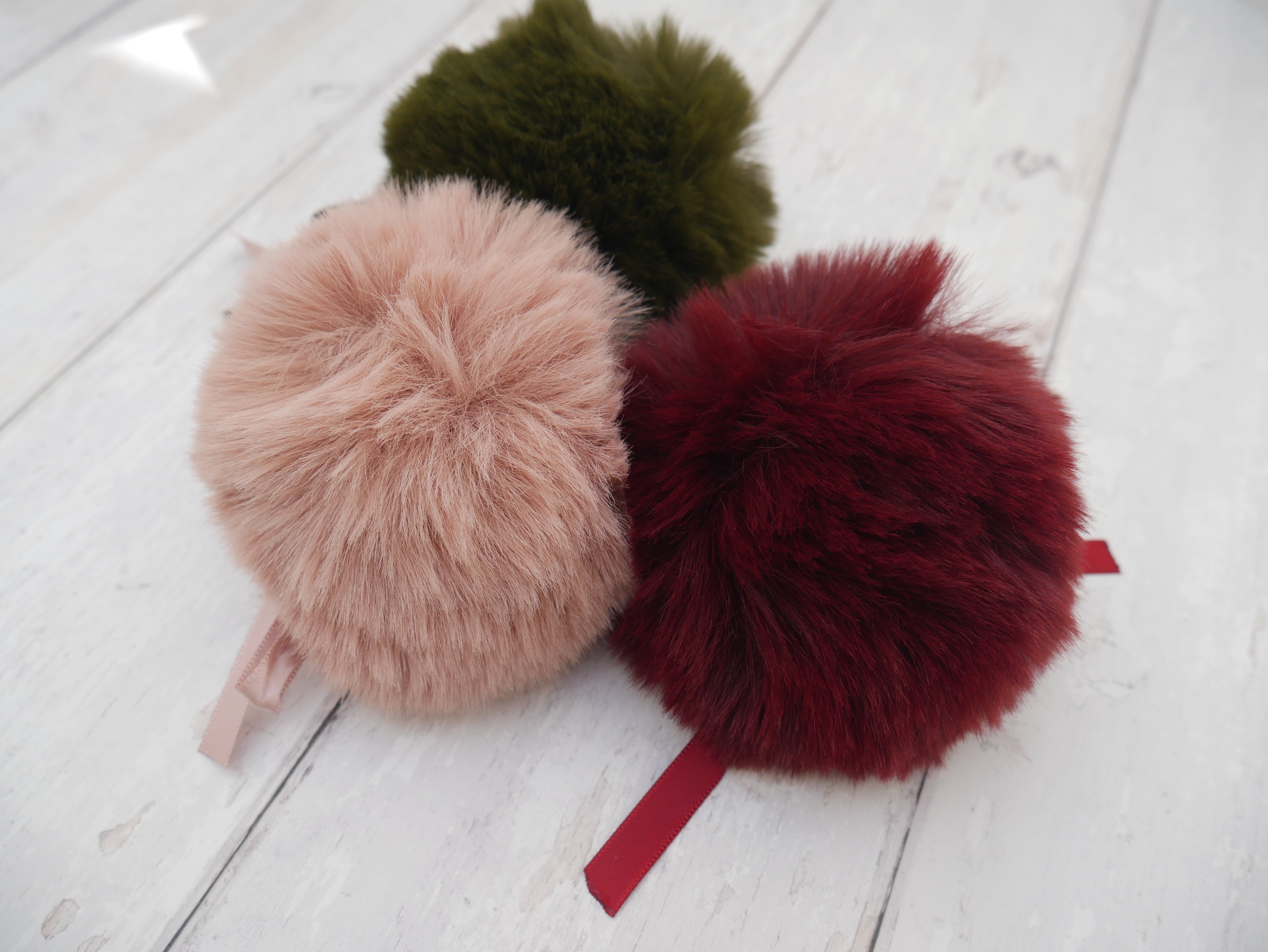 Fur Pom Pom, Blush-Flying Bobbins Haberdashery