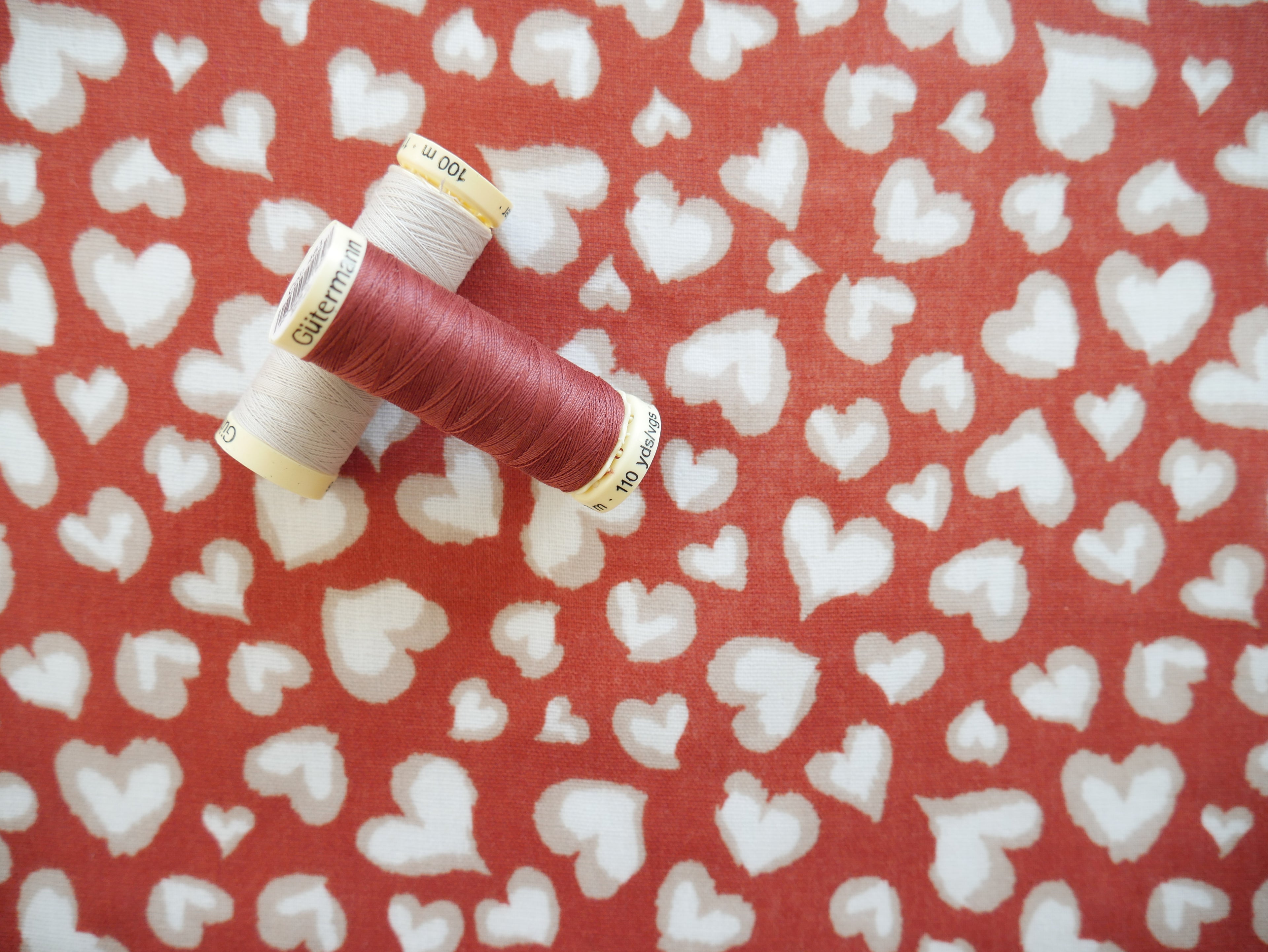 Painted Hearts Double Gauze £8.00 p/m-Flying Bobbins Haberdashery