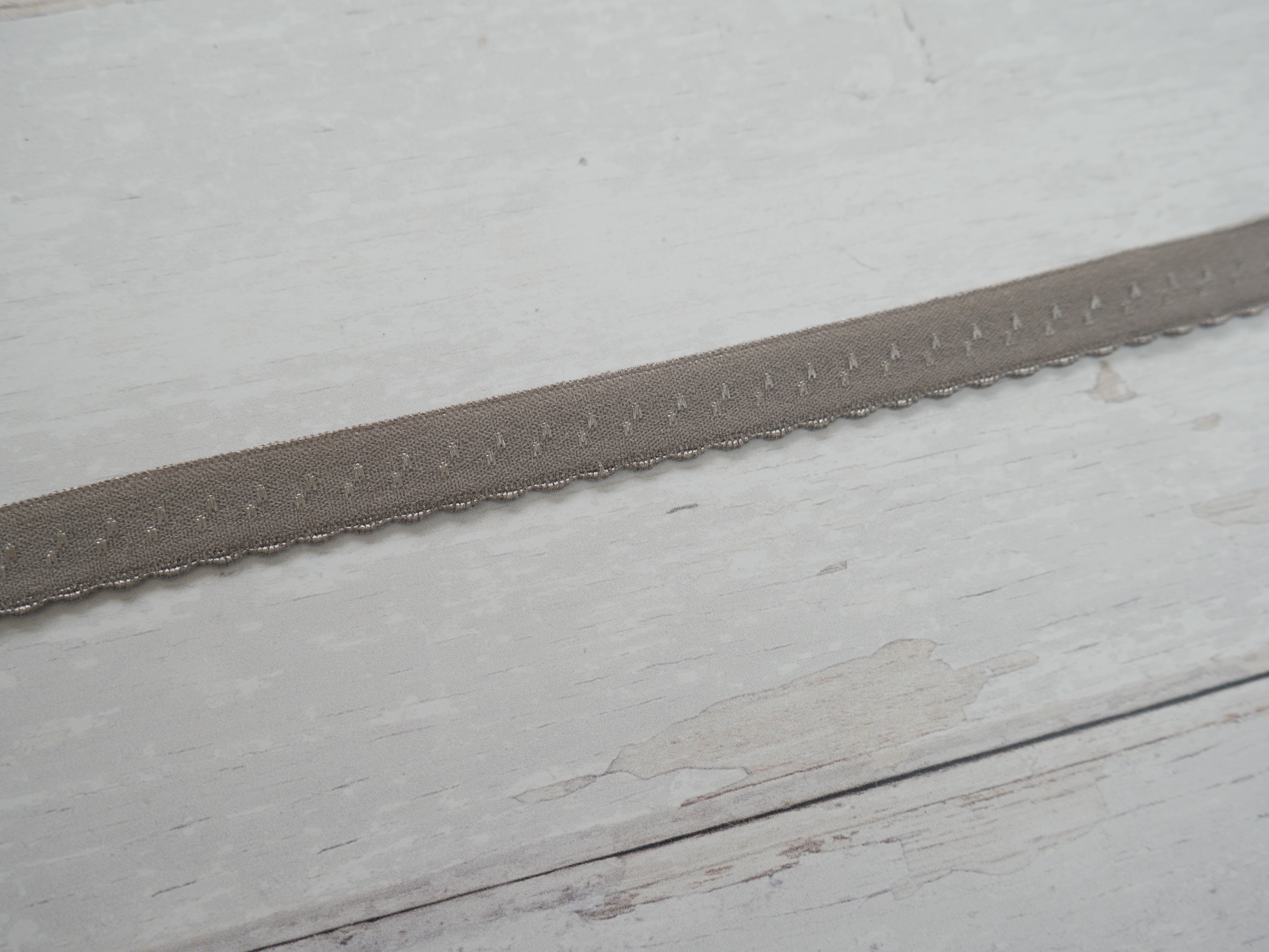 Fold-Over Elastic with Scalloped Edge, 12mm, Grey-Haberdashery-Flying Bobbins Haberdashery