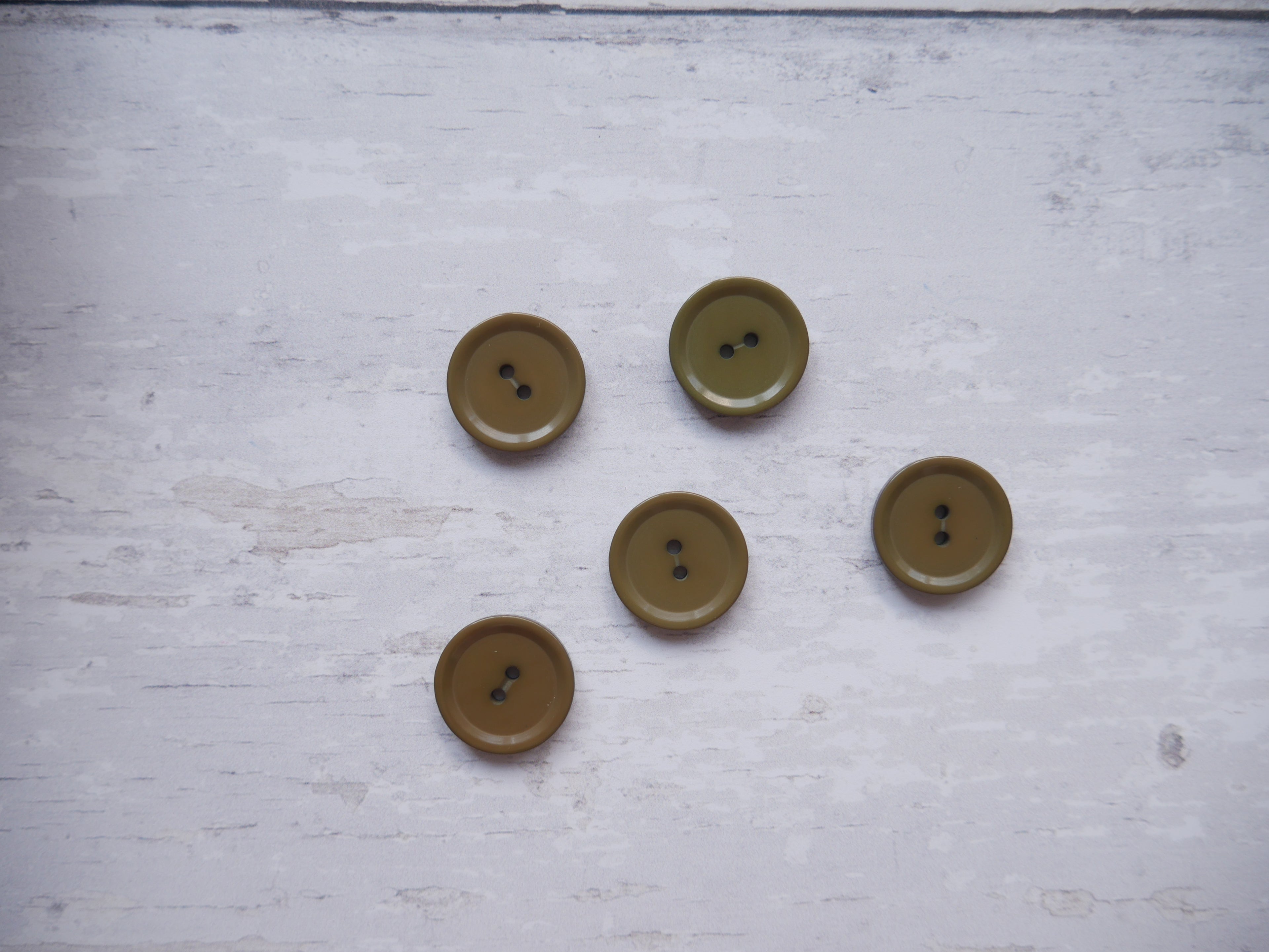 2-Hole 15mm Shine Button in Olive-Button-Flying Bobbins Haberdashery