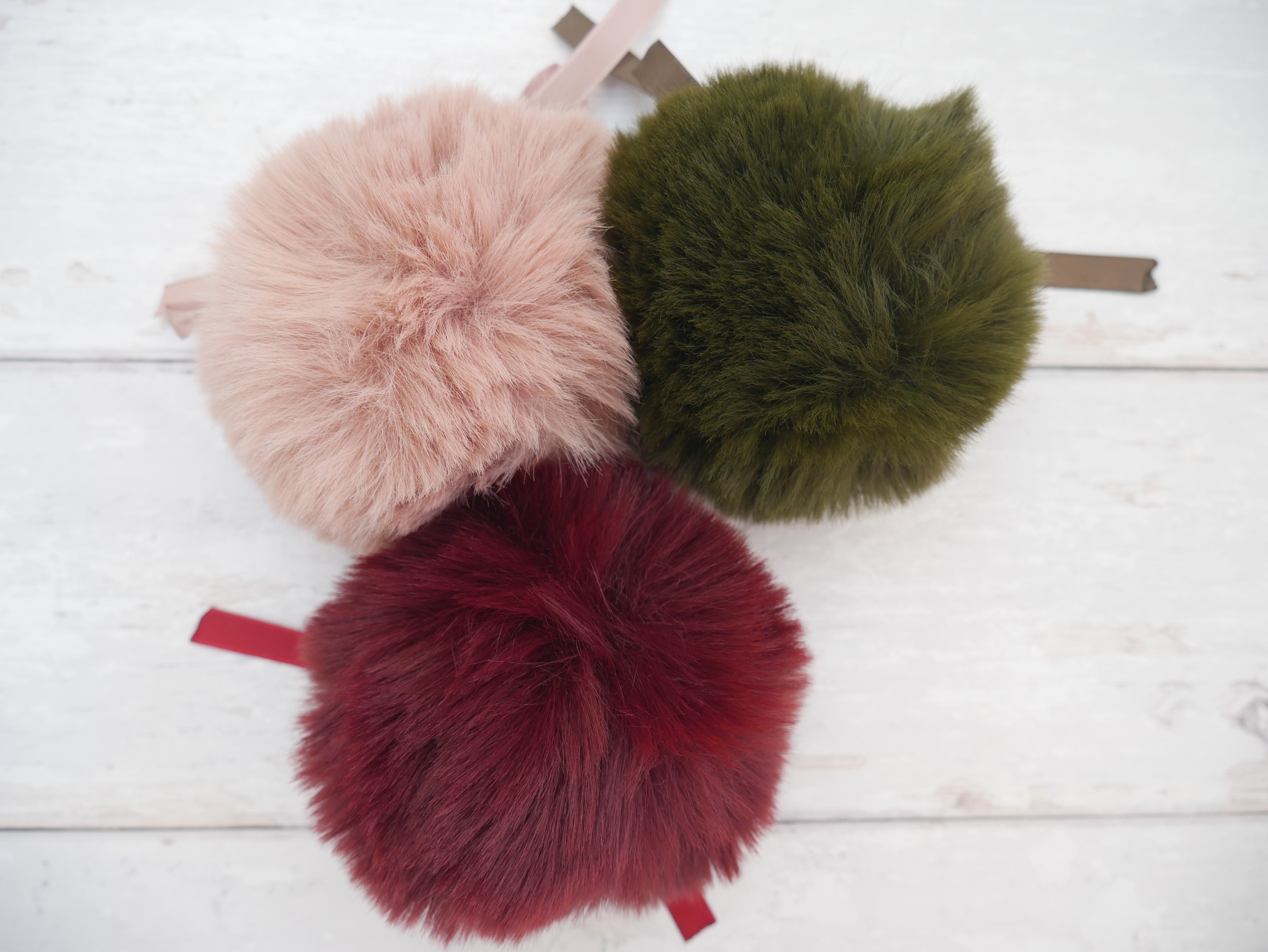 Fur Pom Pom, Blush-Flying Bobbins Haberdashery