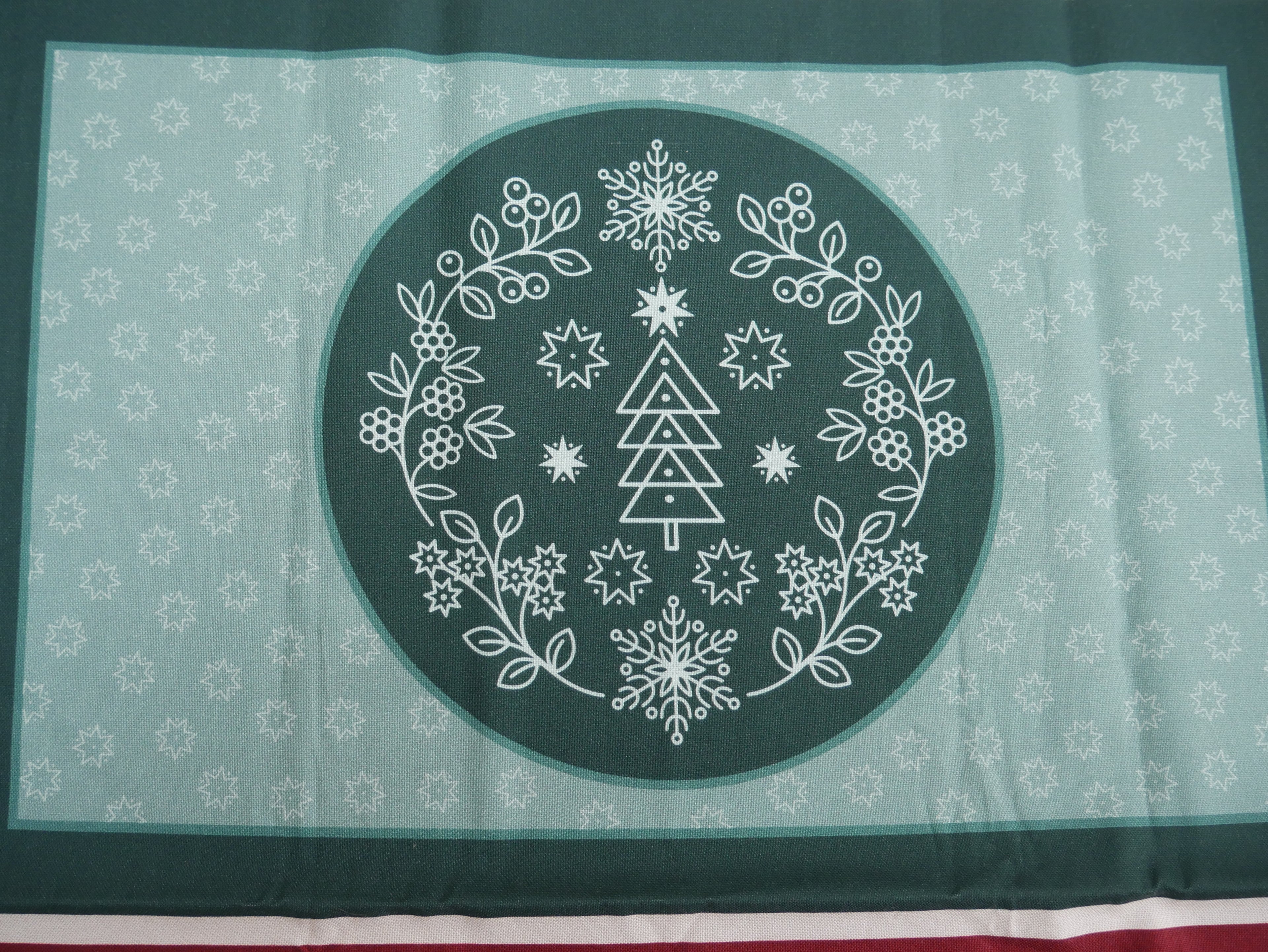 Festive Placemat Kit - Saariselka-Sewing Kit-Flying Bobbins Haberdashery
