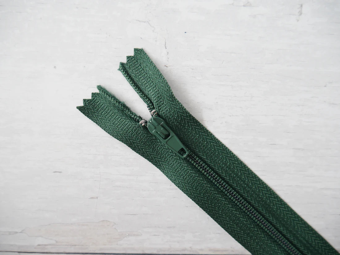 20cm Closed End, Auto-Lock Zip VARIOUS COLOURS-Zips-Flying Bobbins Haberdashery