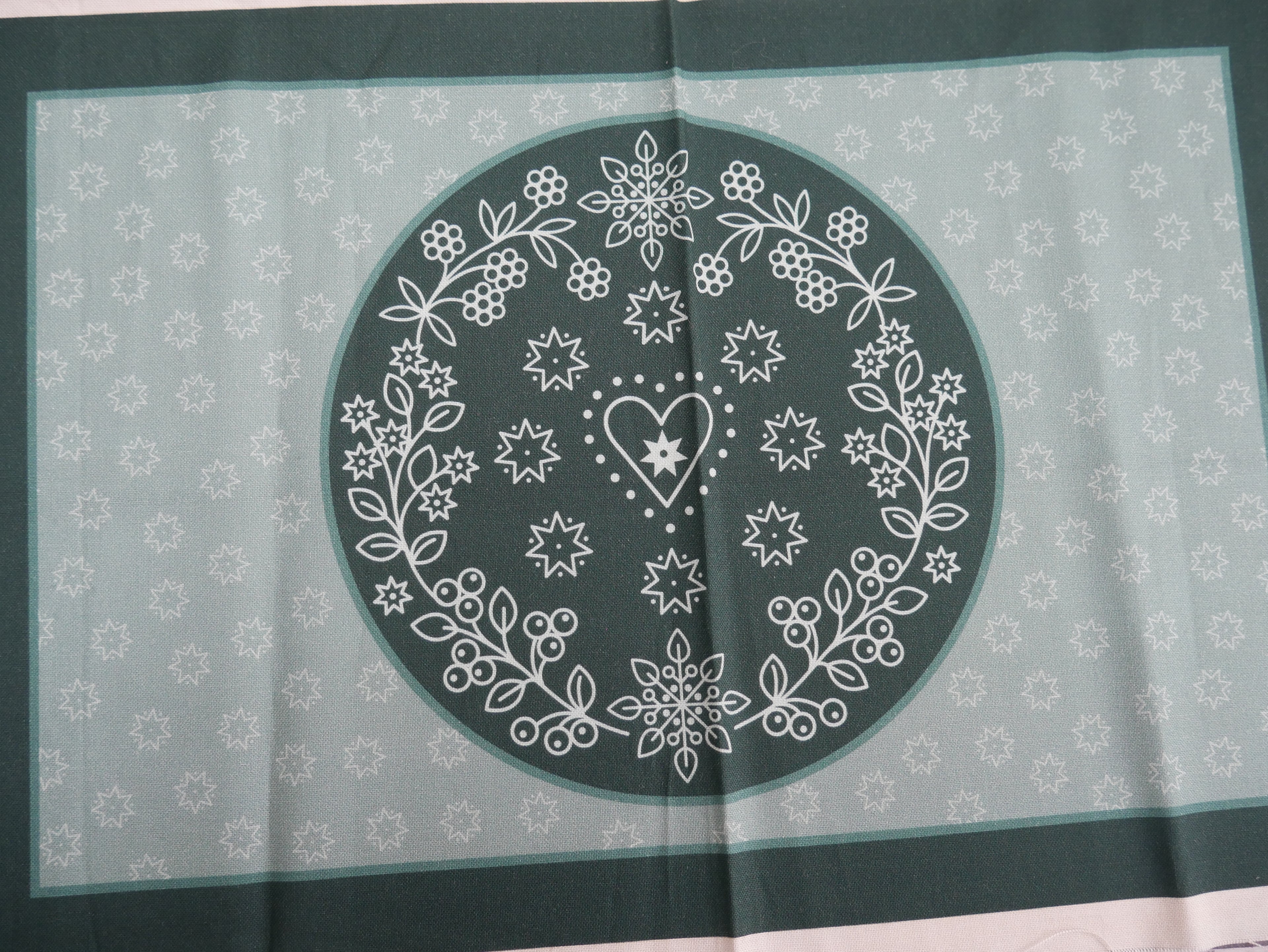 Festive Placemat Kit - Saariselka-Sewing Kit-Flying Bobbins Haberdashery