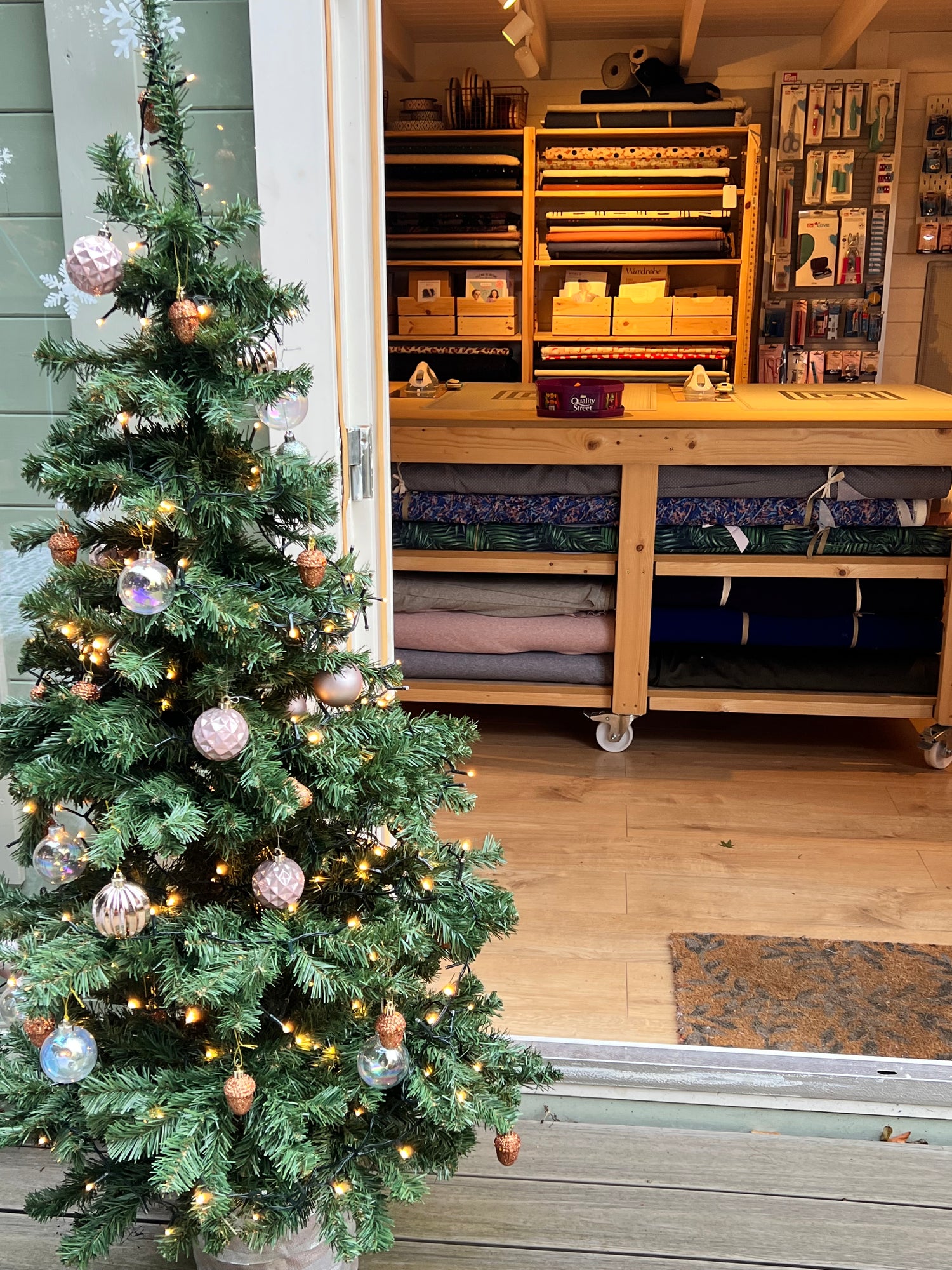 Late Night Shopping-Classes-Flying Bobbins Haberdashery