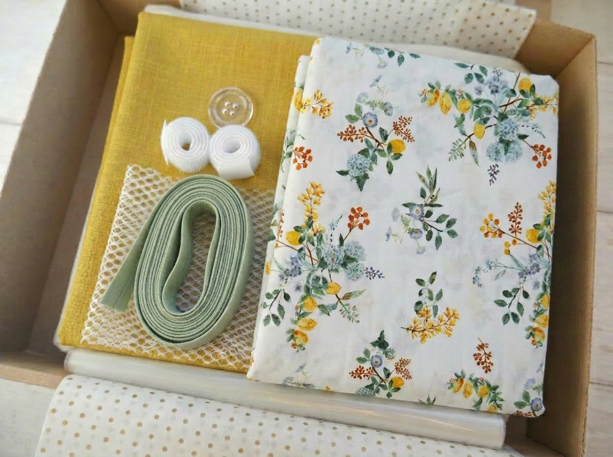 Overlocker Cover Kit &amp; Pattern - Plentiful