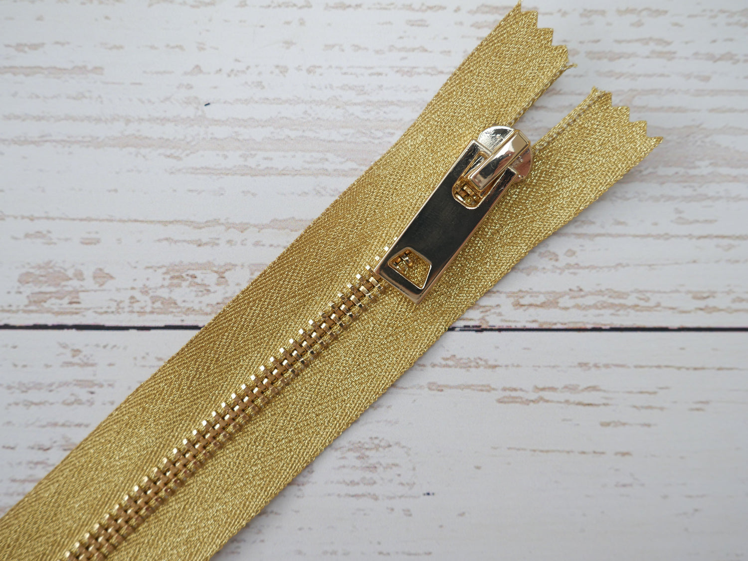 Glisty Gold Metal Zip, 25cm-Zip-Flying Bobbins Haberdashery