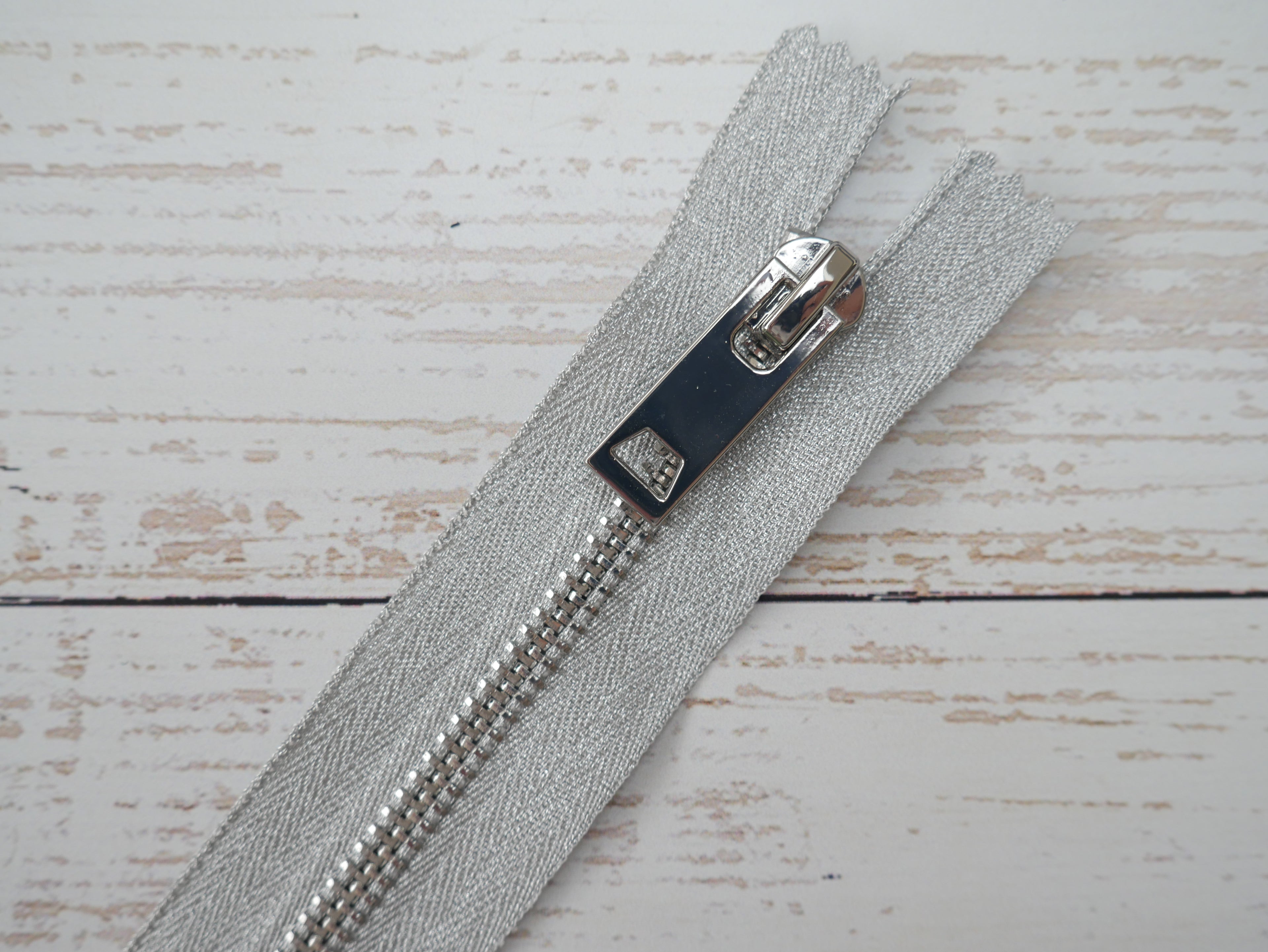 Glisty Silver Metal Zip, 25cm-Zip-Flying Bobbins Haberdashery