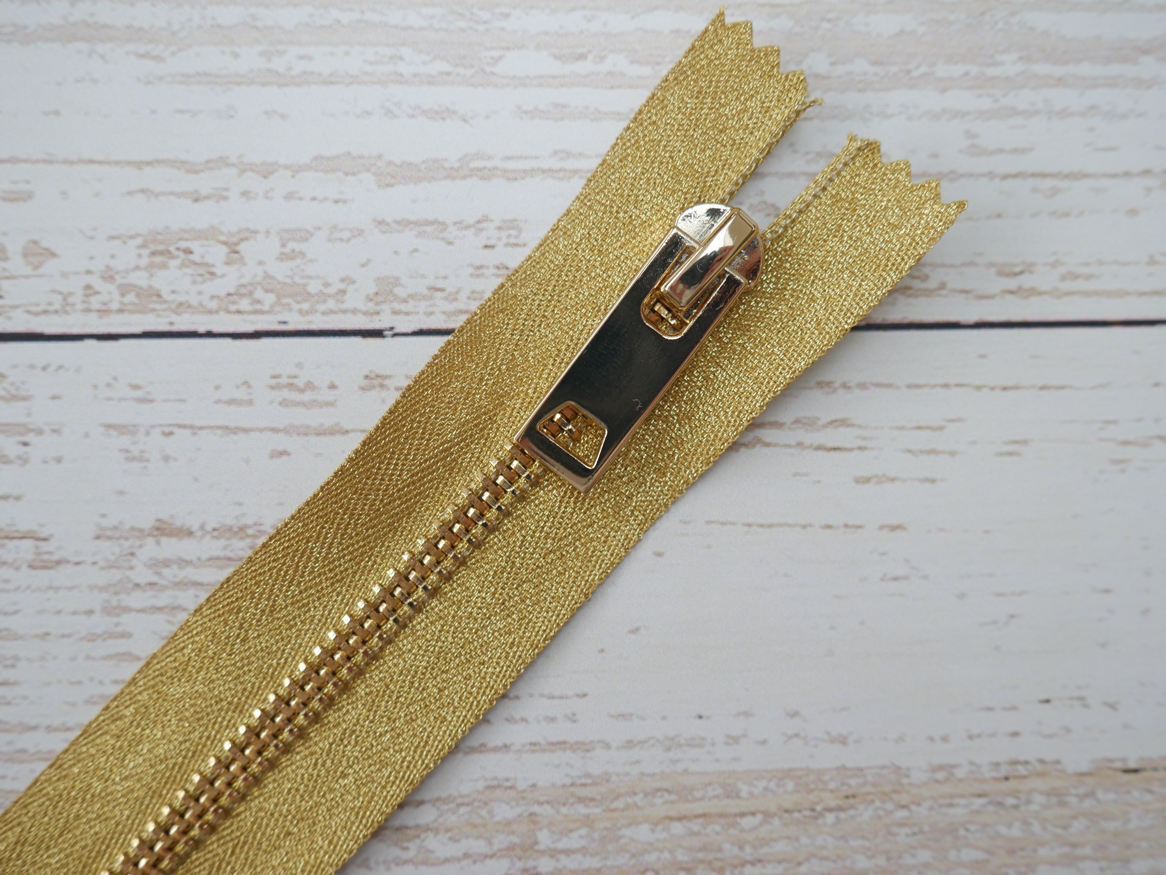 Glisty Gold Metal Zip, 25cm-Zip-Flying Bobbins Haberdashery