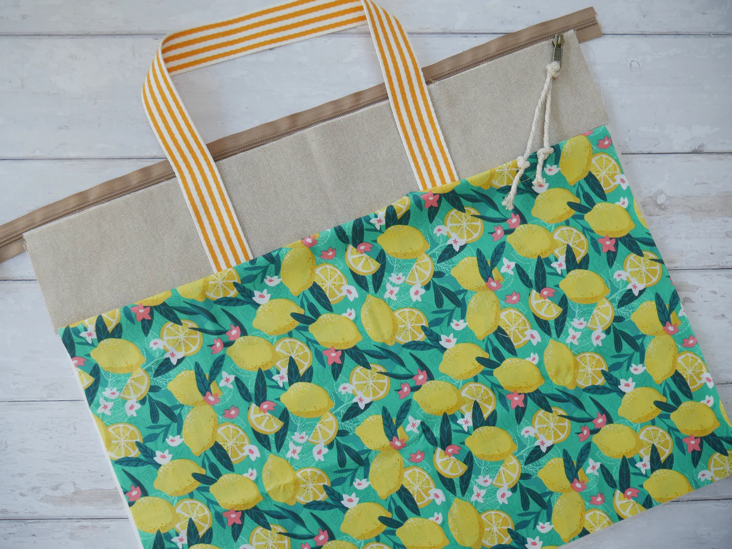 Sew A Zipped Tote Bag-Classes-Flying Bobbins Haberdashery