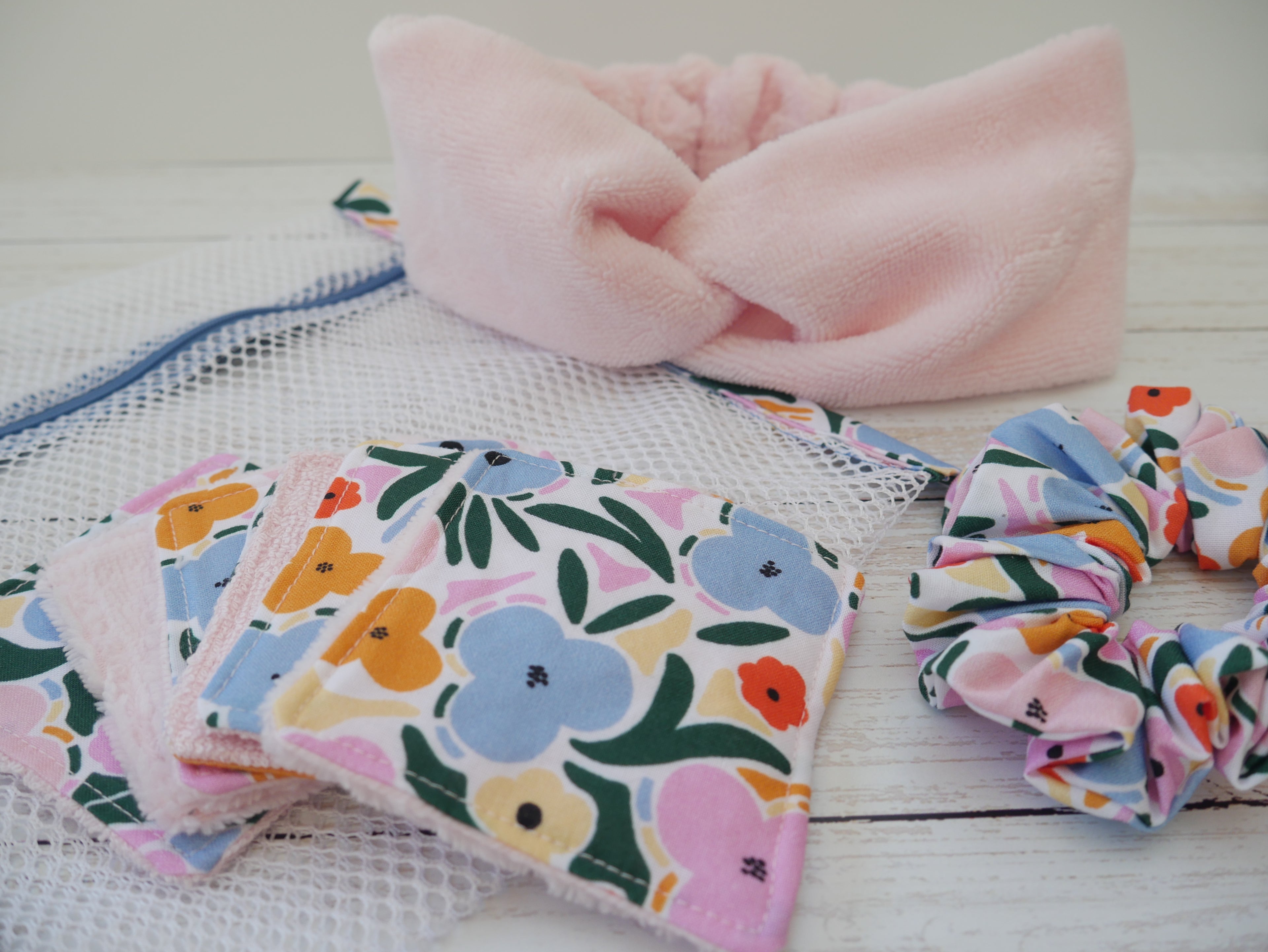Flowers Beauty Gift Set-Sewing Kit-Flying Bobbins Haberdashery
