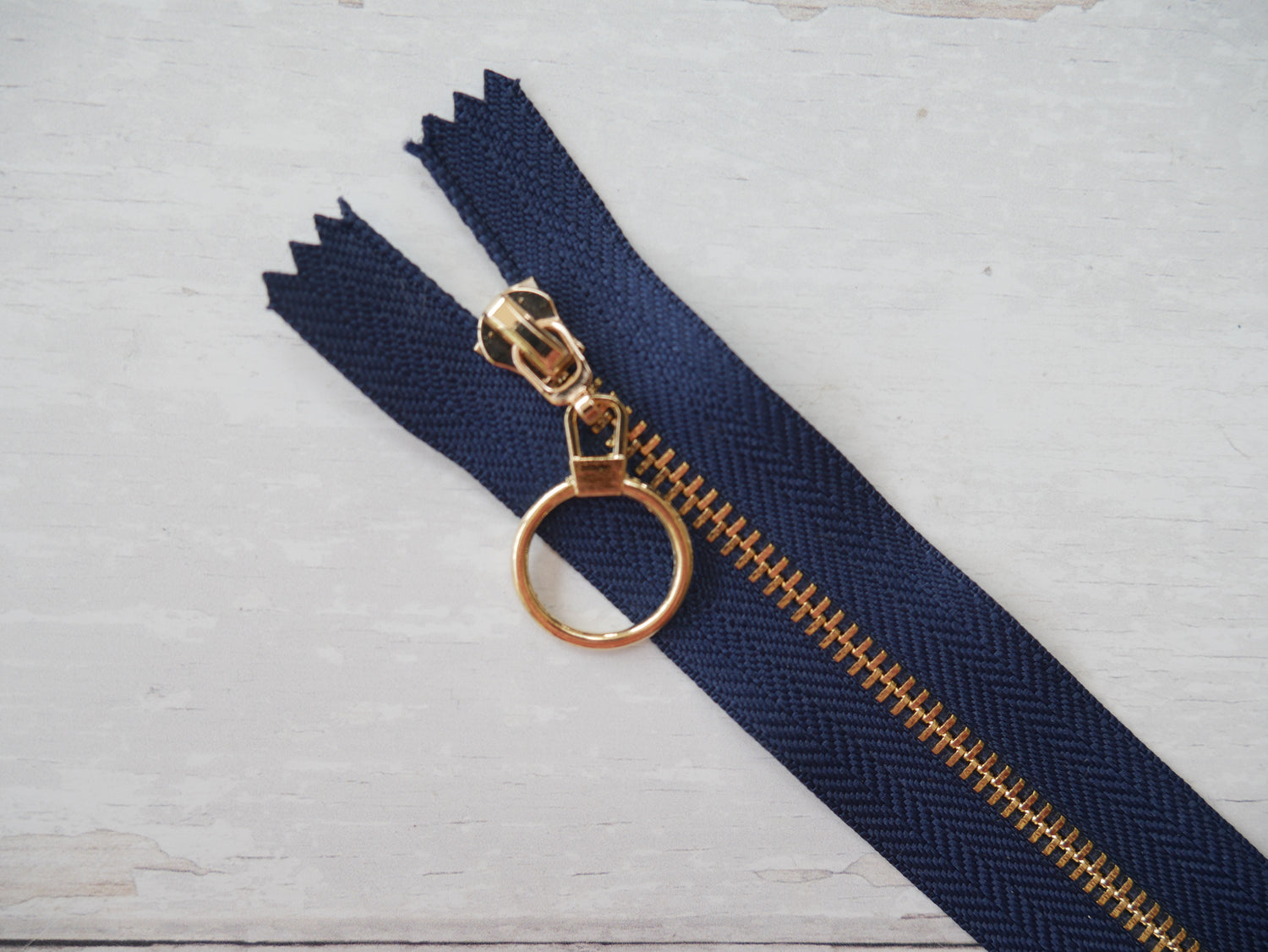 Metal Zip With Large O-Puller, 30cm-Zip-Flying Bobbins Haberdashery