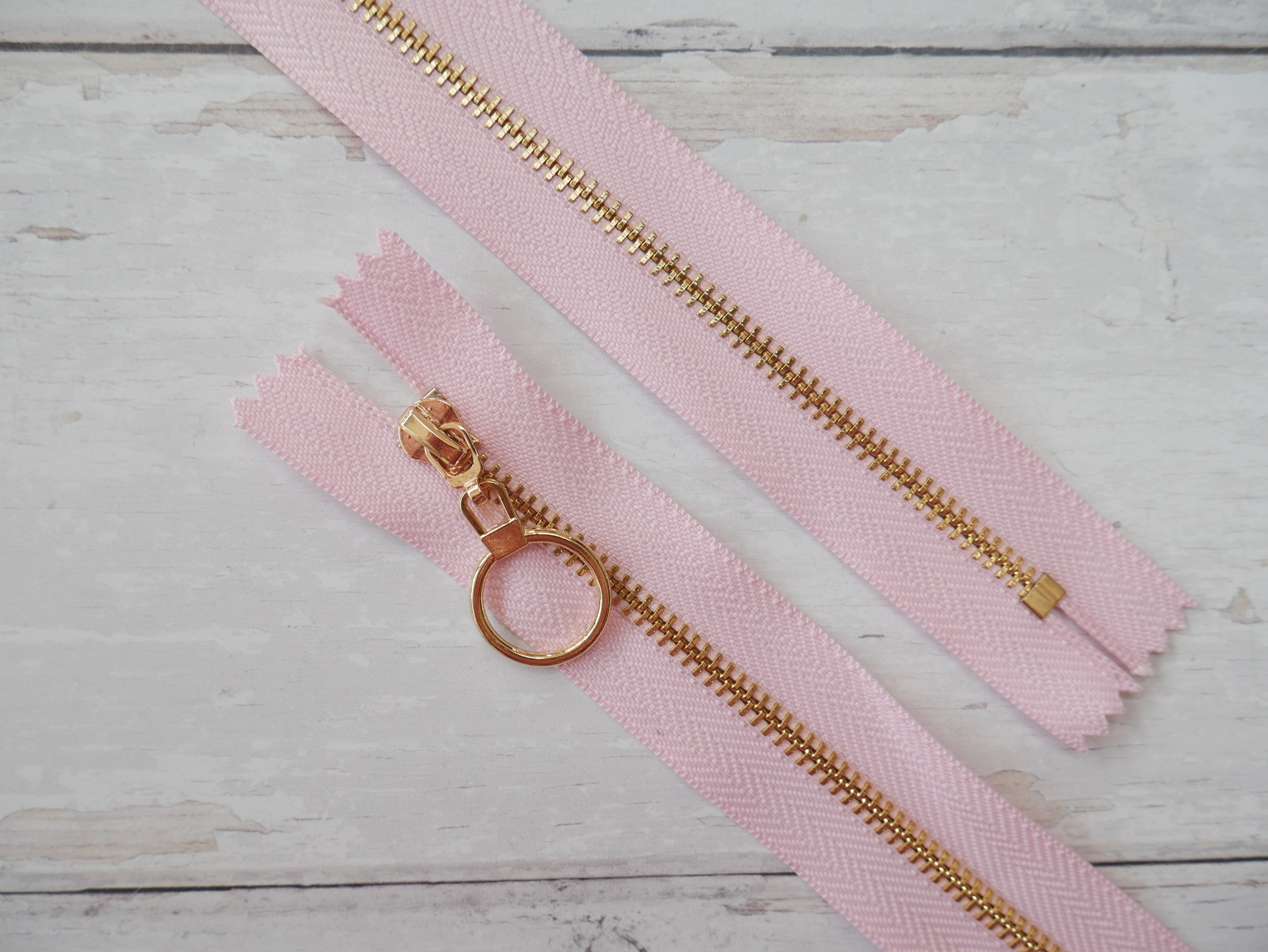 Metal Zip With Large O-Puller, 30cm-Zip-Flying Bobbins Haberdashery