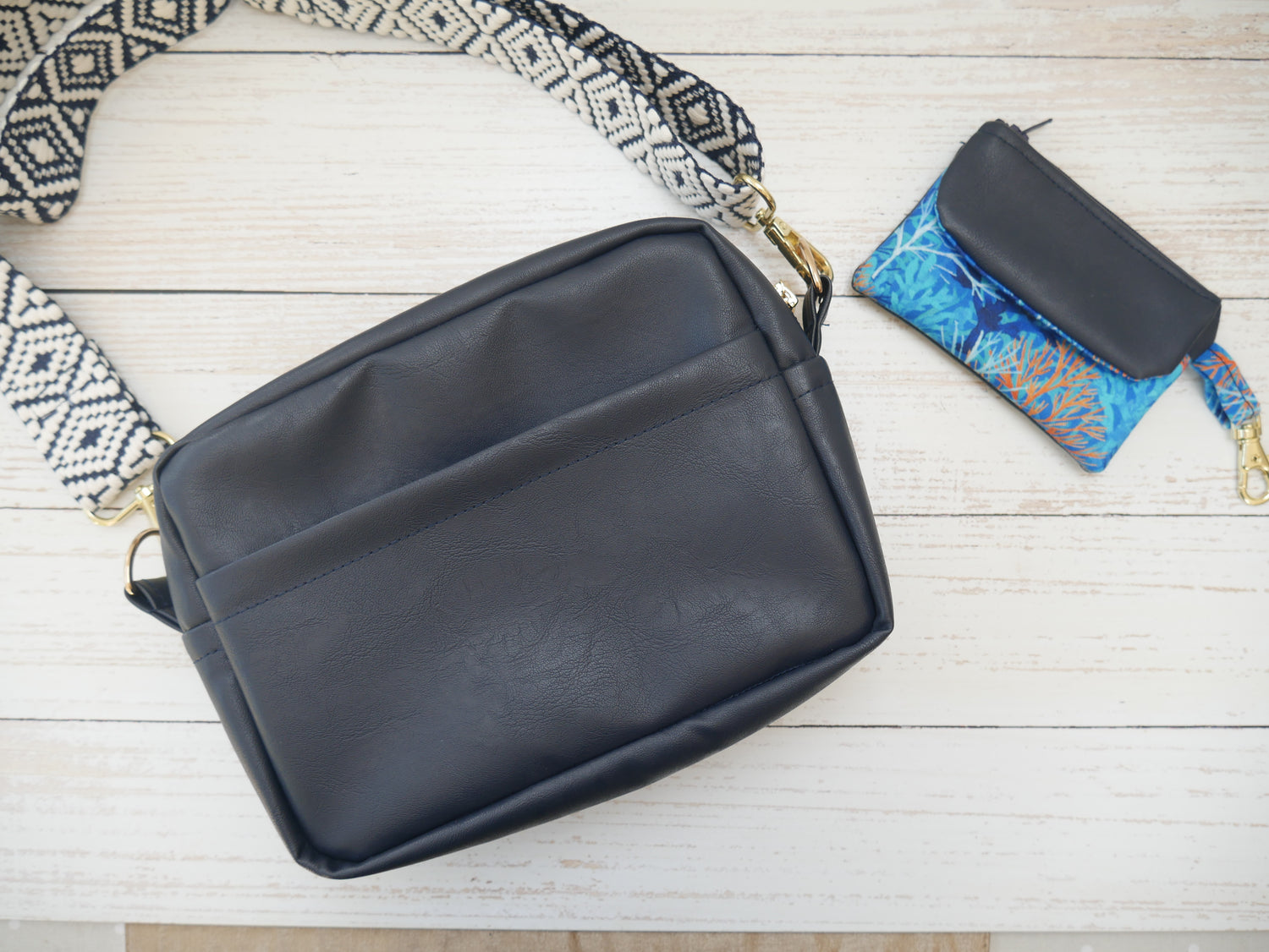 The Flying Bobbins Amber Cross Body Bag PDF Pattern FREE-Sewing Pattern-Flying Bobbins Haberdashery