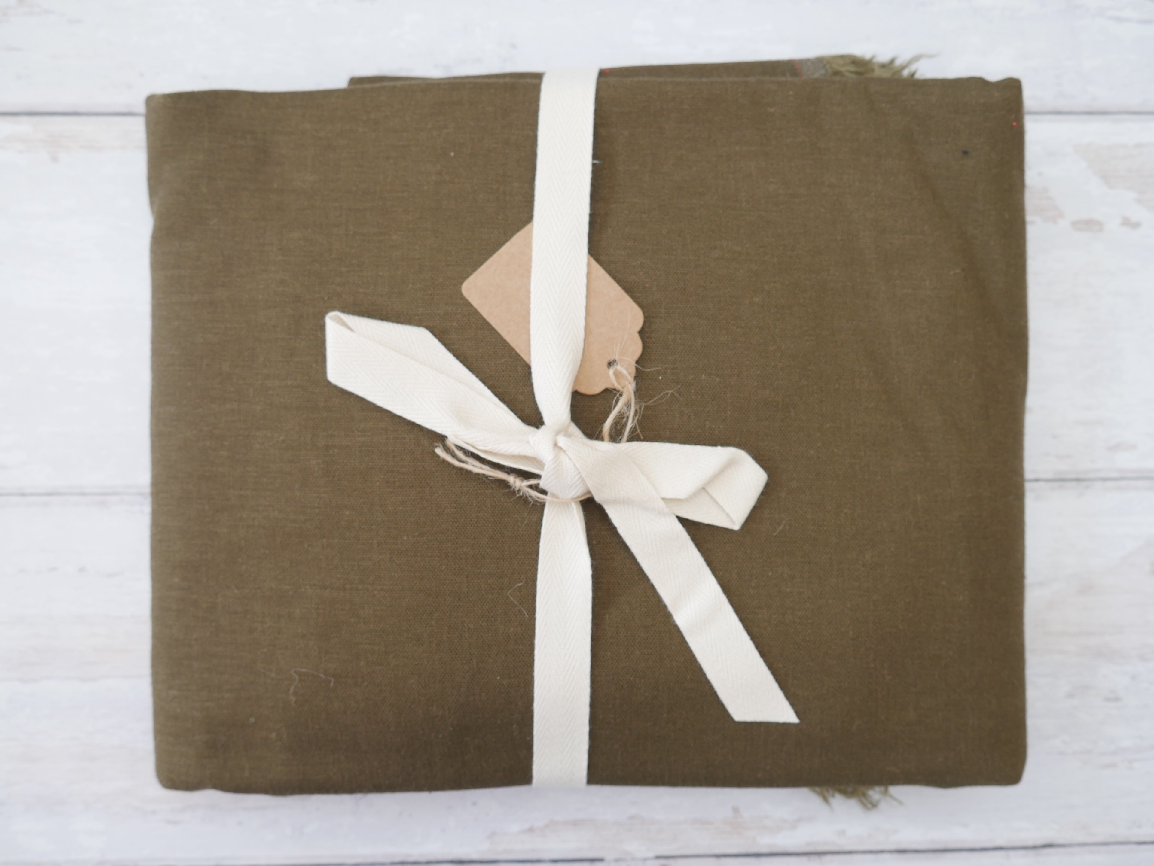 REMNANT - Lady McElroy Province Linen Chambray in Khaki, 2.0m-Remnants-Flying Bobbins Haberdashery