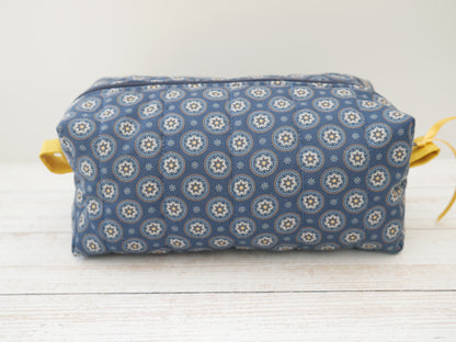 Boxed Bag in Tailor&