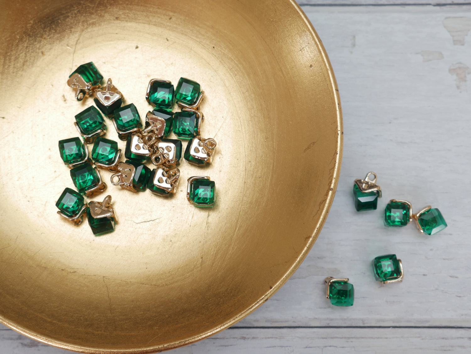 Crystal Cube Button in Emerald-Button-Flying Bobbins Haberdashery