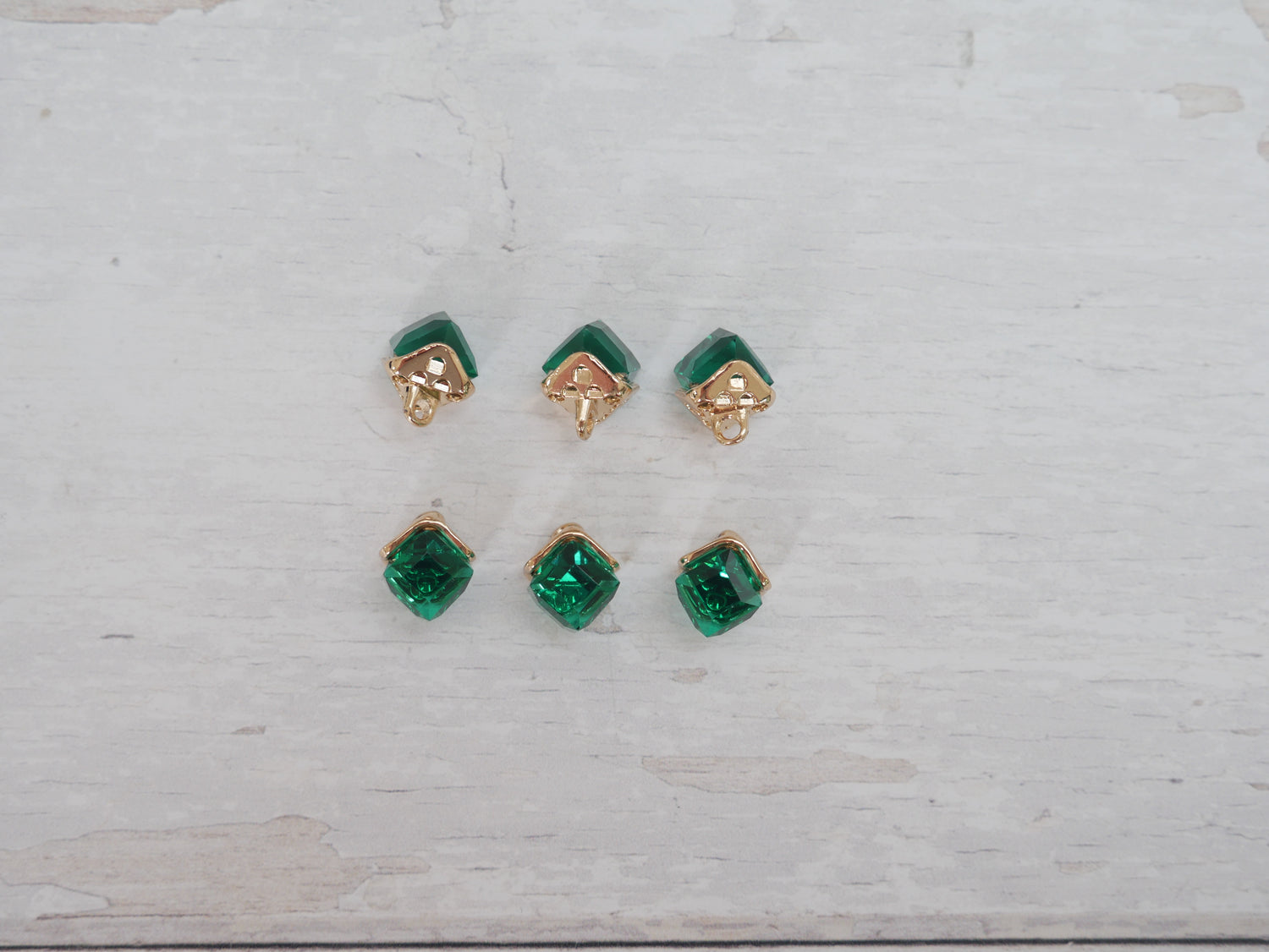 Crystal Cube Button in Emerald-Button-Flying Bobbins Haberdashery