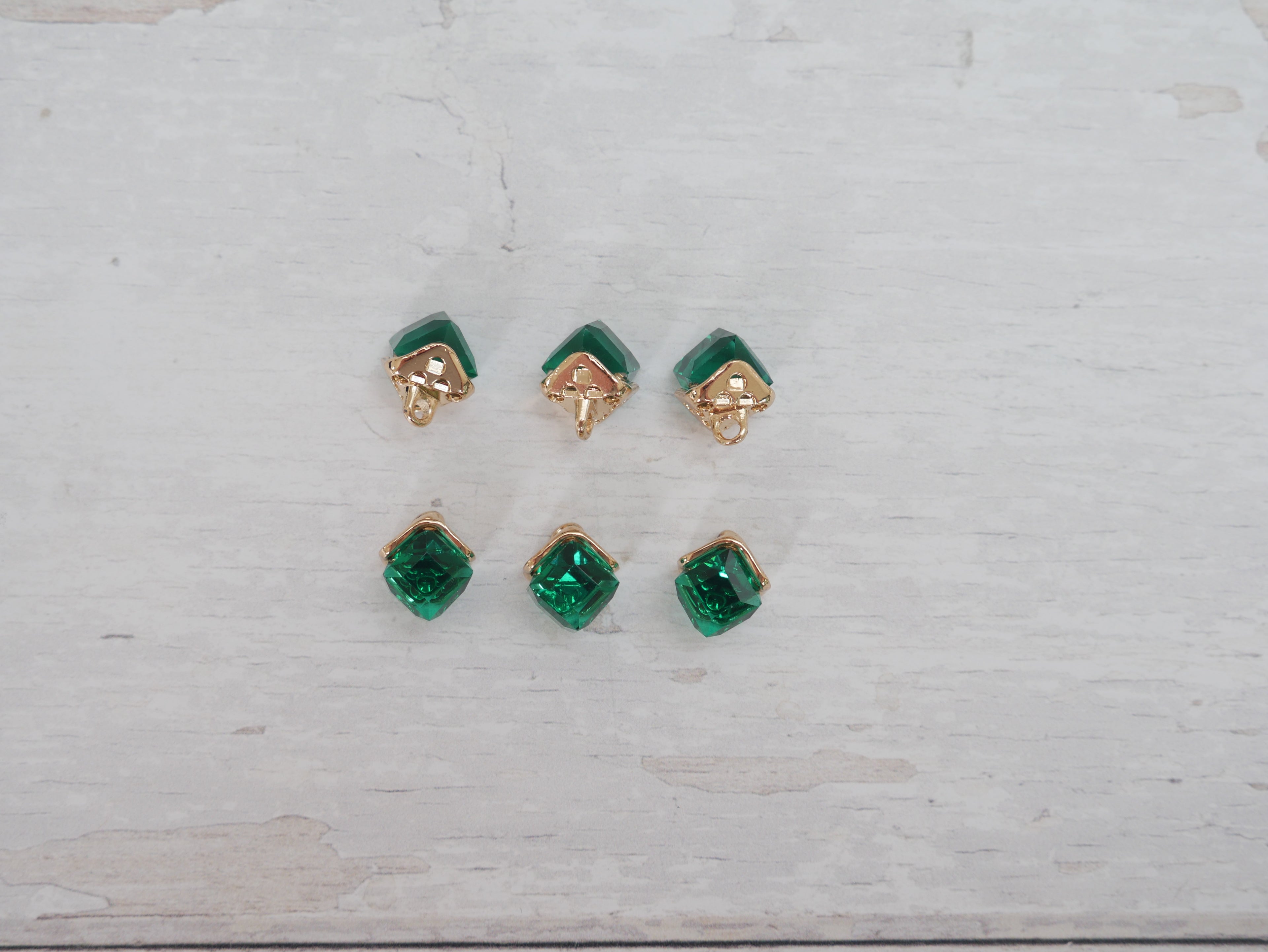 Crystal Cube Button in Emerald-Button-Flying Bobbins Haberdashery