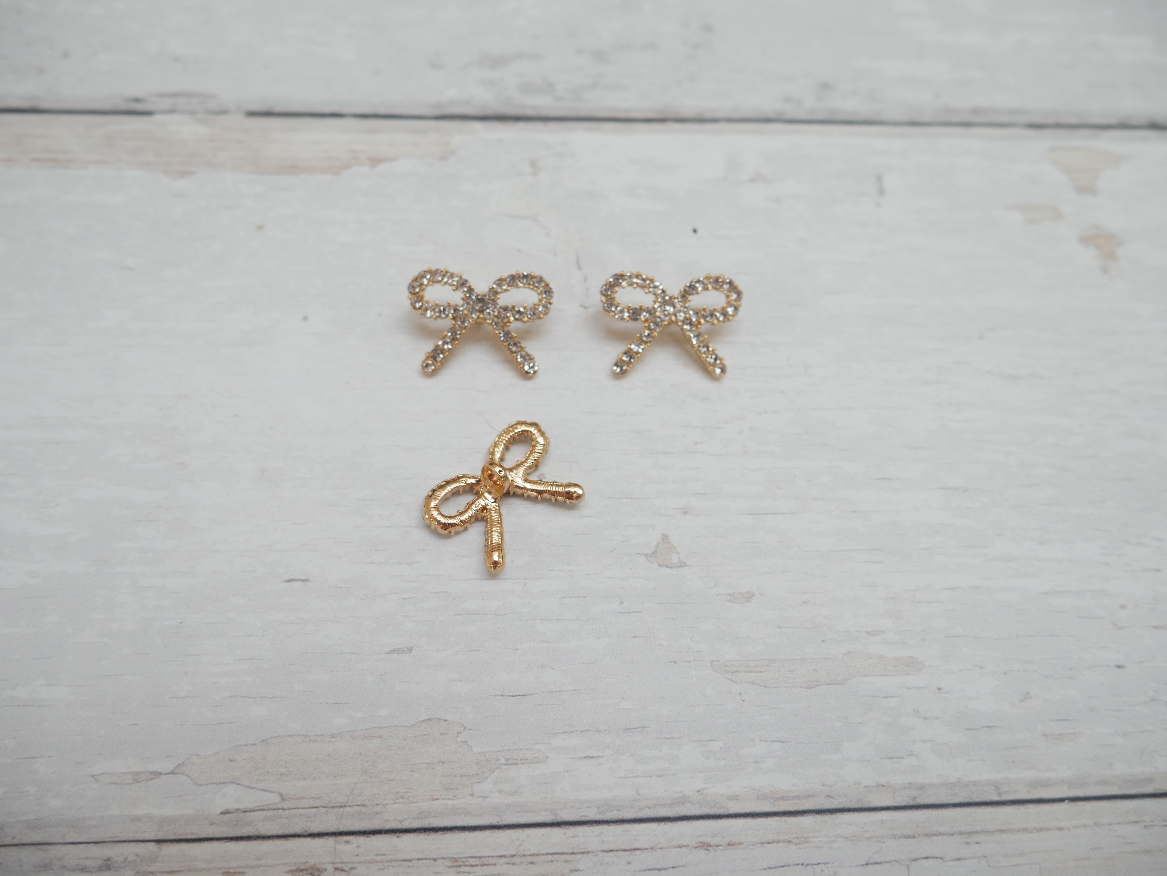 Jewelled Bow Button-Button-Flying Bobbins Haberdashery
