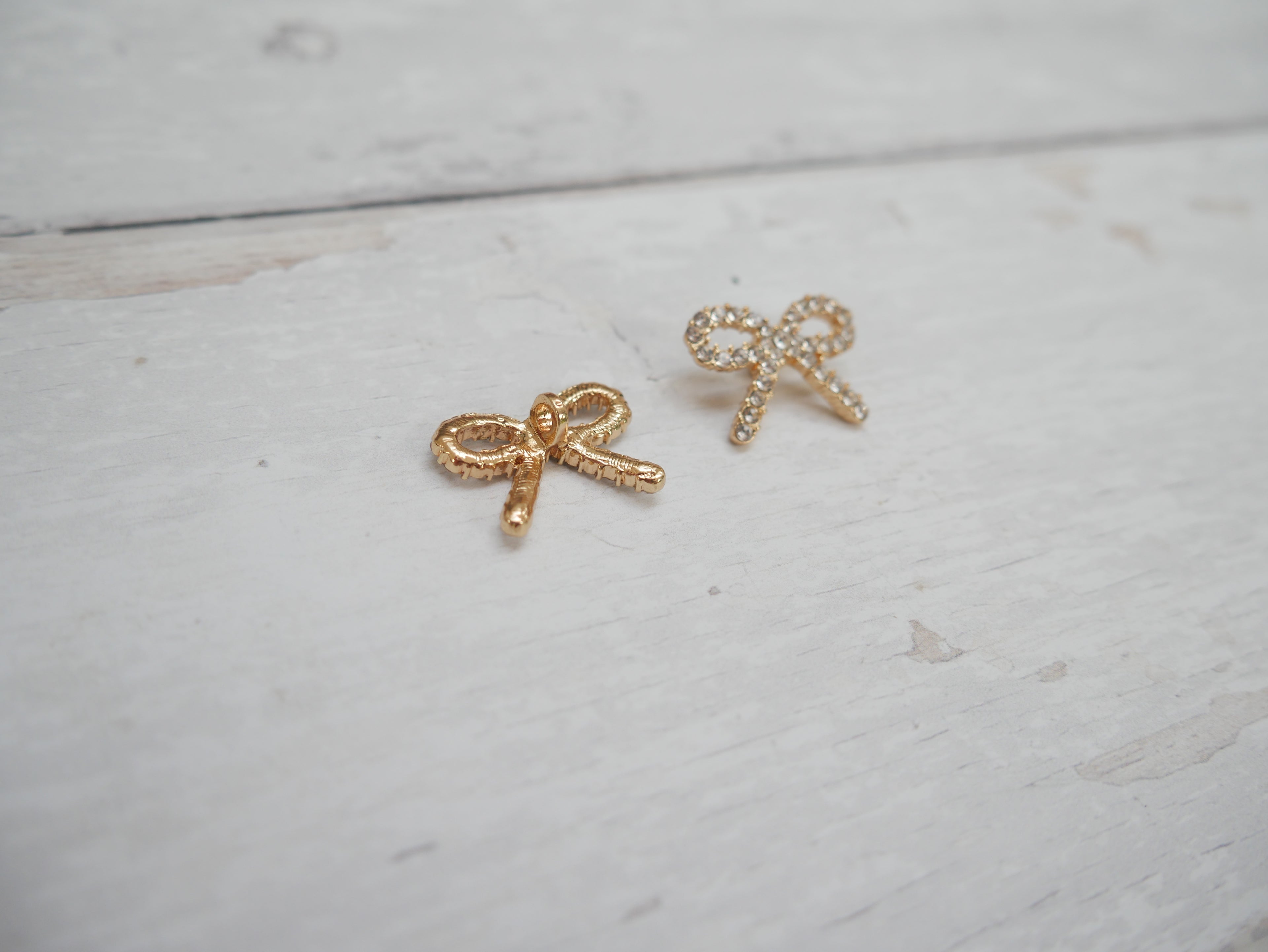 Jewelled Bow Button-Button-Flying Bobbins Haberdashery