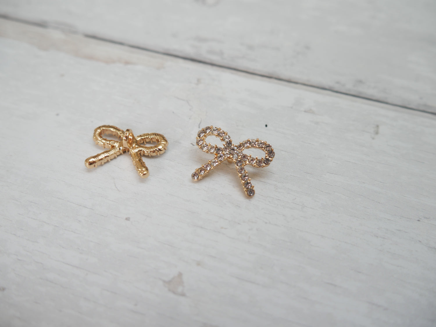 Jewelled Bow Button-Button-Flying Bobbins Haberdashery