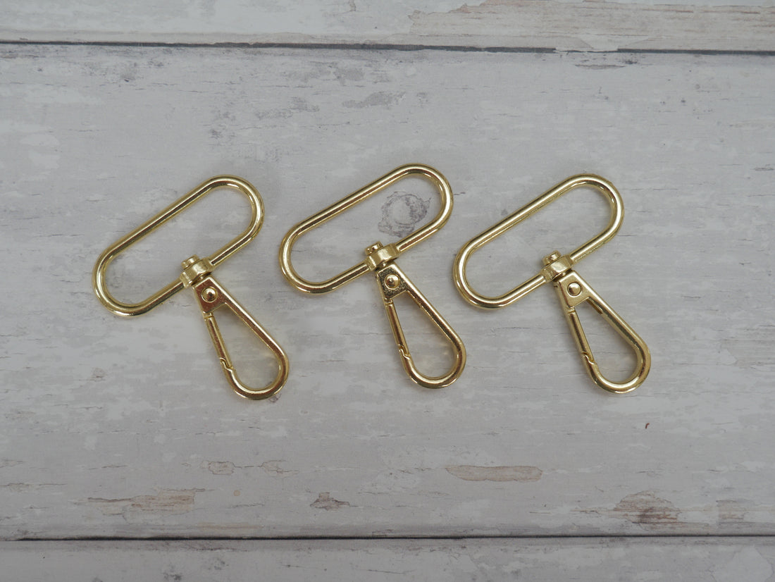38mm Swivel Hook in Gold-Trim-Flying Bobbins Haberdashery