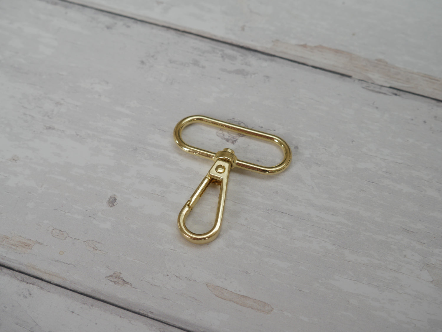 38mm Swivel Hook in Gold-Trim-Flying Bobbins Haberdashery