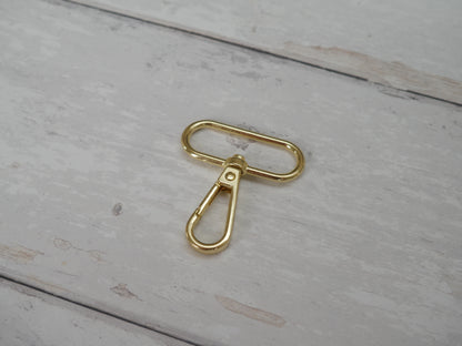 38mm Swivel Hook in Gold-Trim-Flying Bobbins Haberdashery