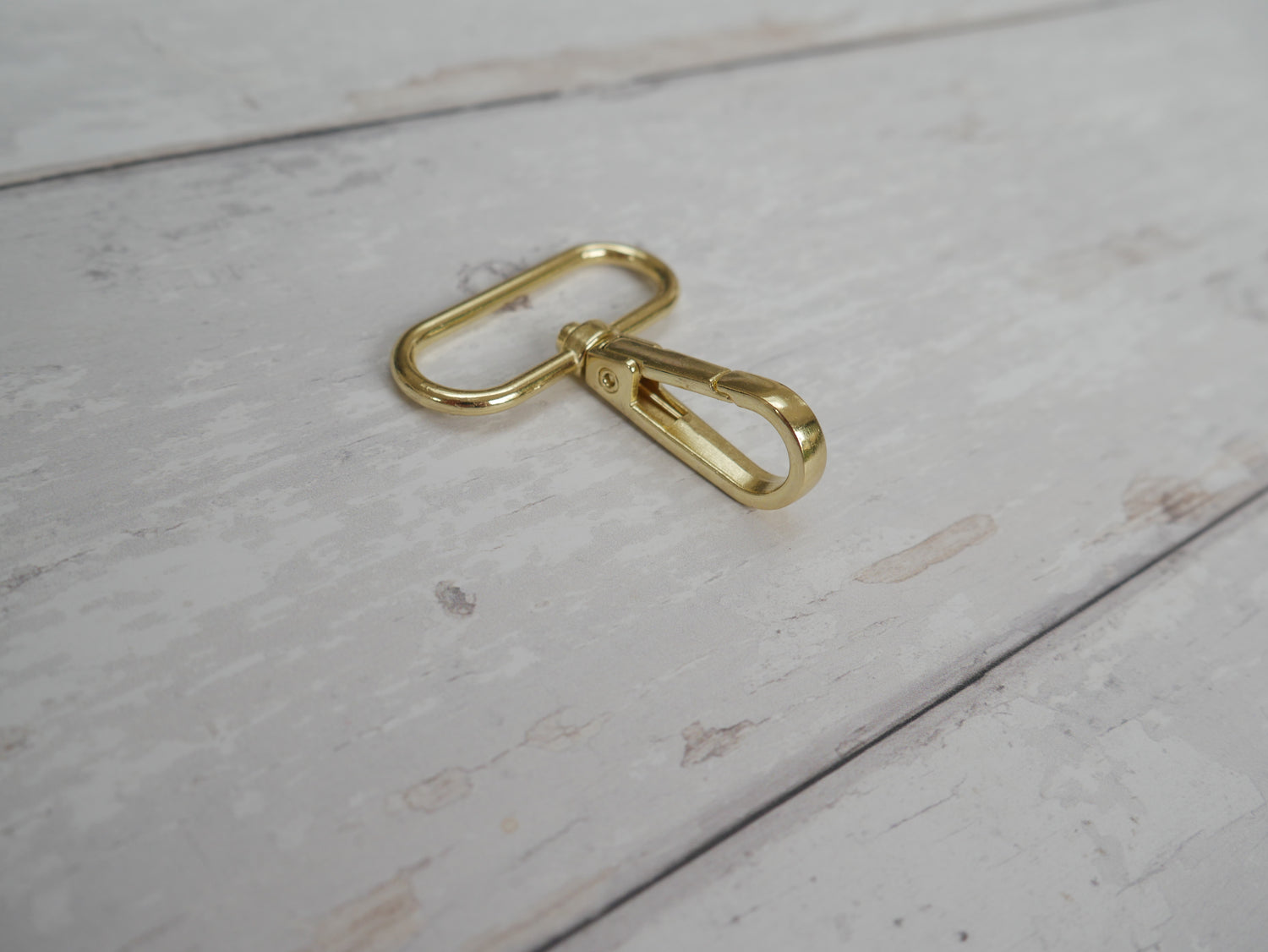 38mm Swivel Hook in Gold-Trim-Flying Bobbins Haberdashery
