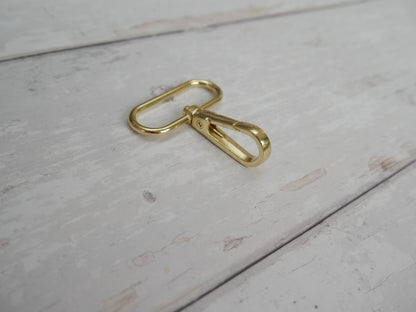 38mm Swivel Hook in Gold-Trim-Flying Bobbins Haberdashery