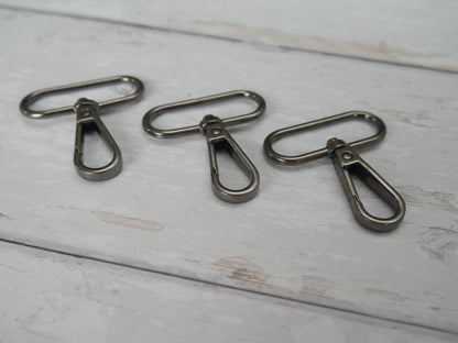 38mm Swivel Hook in Gun-Metal-Trim-Flying Bobbins Haberdashery