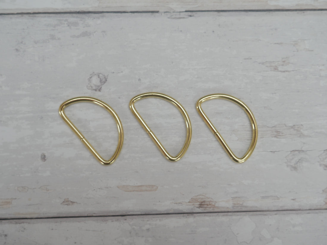 38mm D-Ring in Gold-Trim-Flying Bobbins Haberdashery