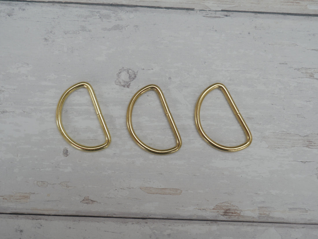 32mm D-Ring in Gold-Trim-Flying Bobbins Haberdashery